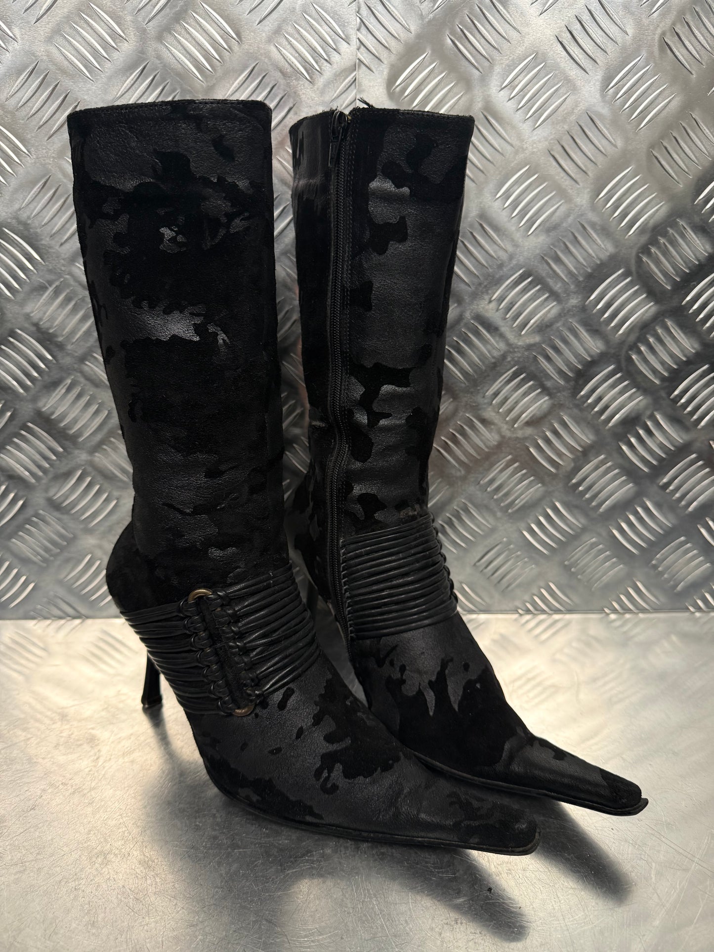 Vintage Black Leather boots TWINKLING GLOBAL