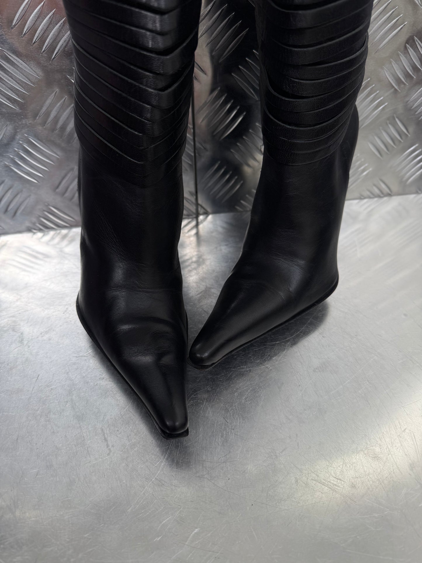 Vintage Italian black leather stiletto boots with layered detail Twinkling Global