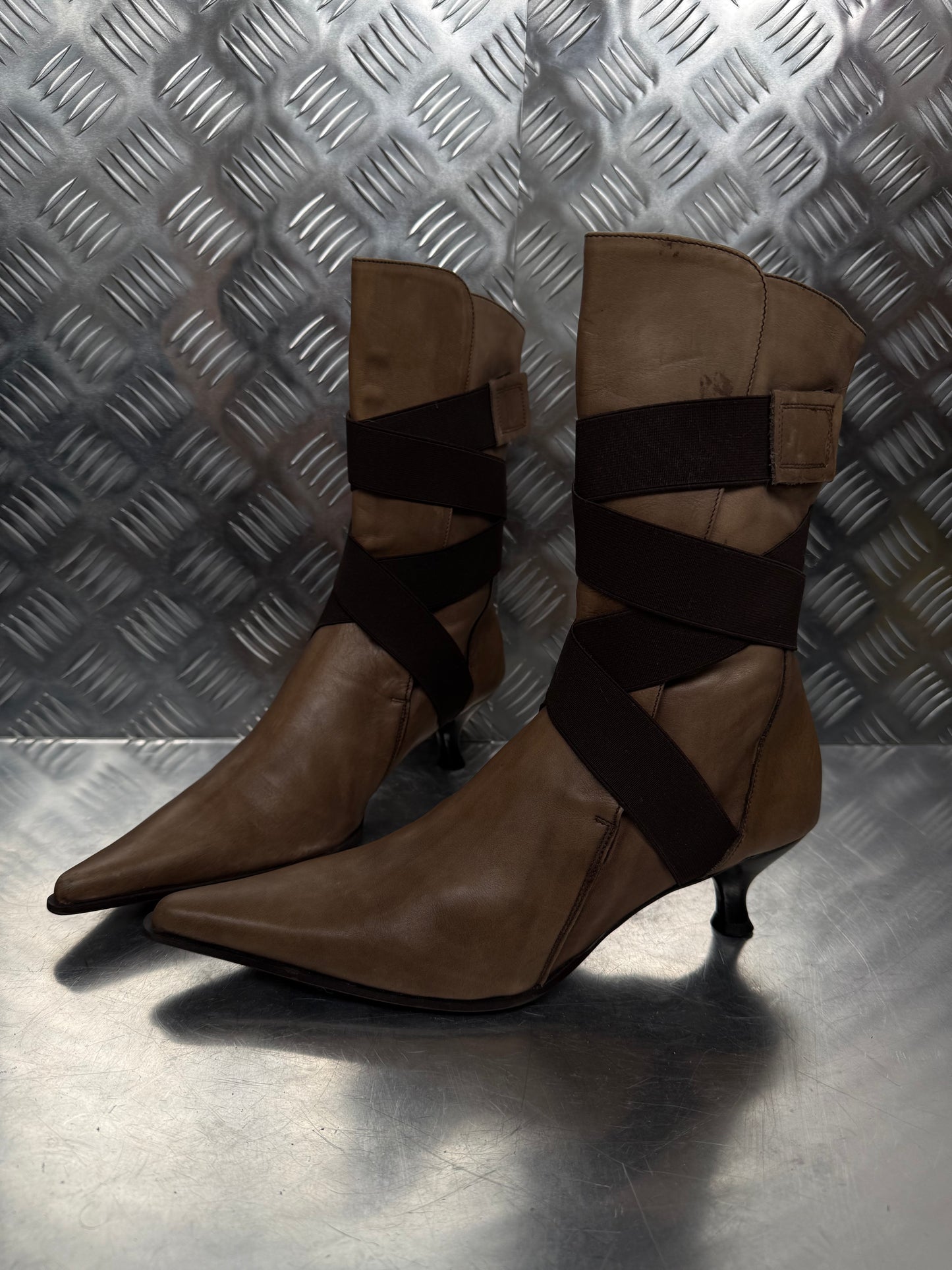 Vintage leather moto style ankle boots TWINKLING GLOBAL