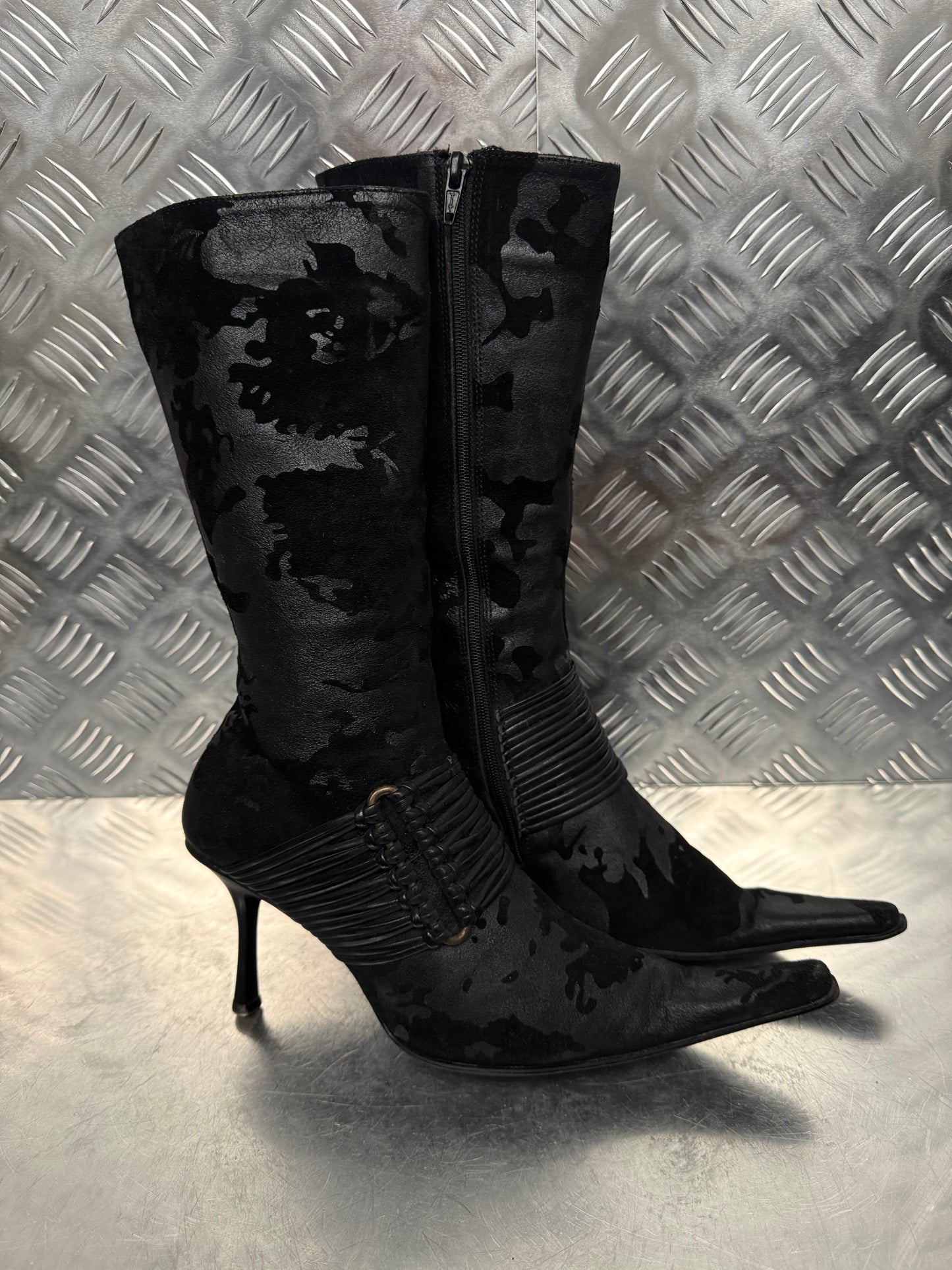 Vintage Black Leather boots TWINKLING GLOBAL