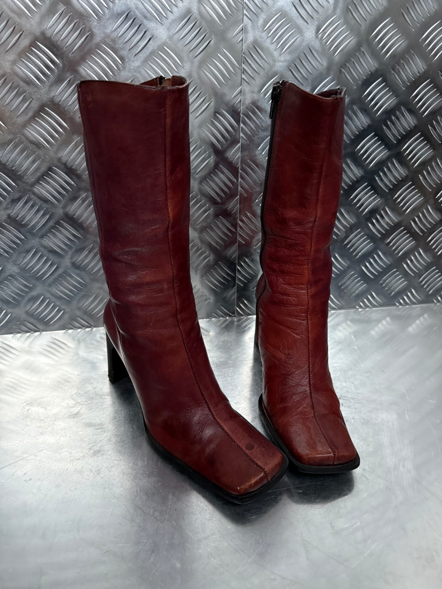 Vintage Burgundy Leather Boots – TWINKLING GLOBAL