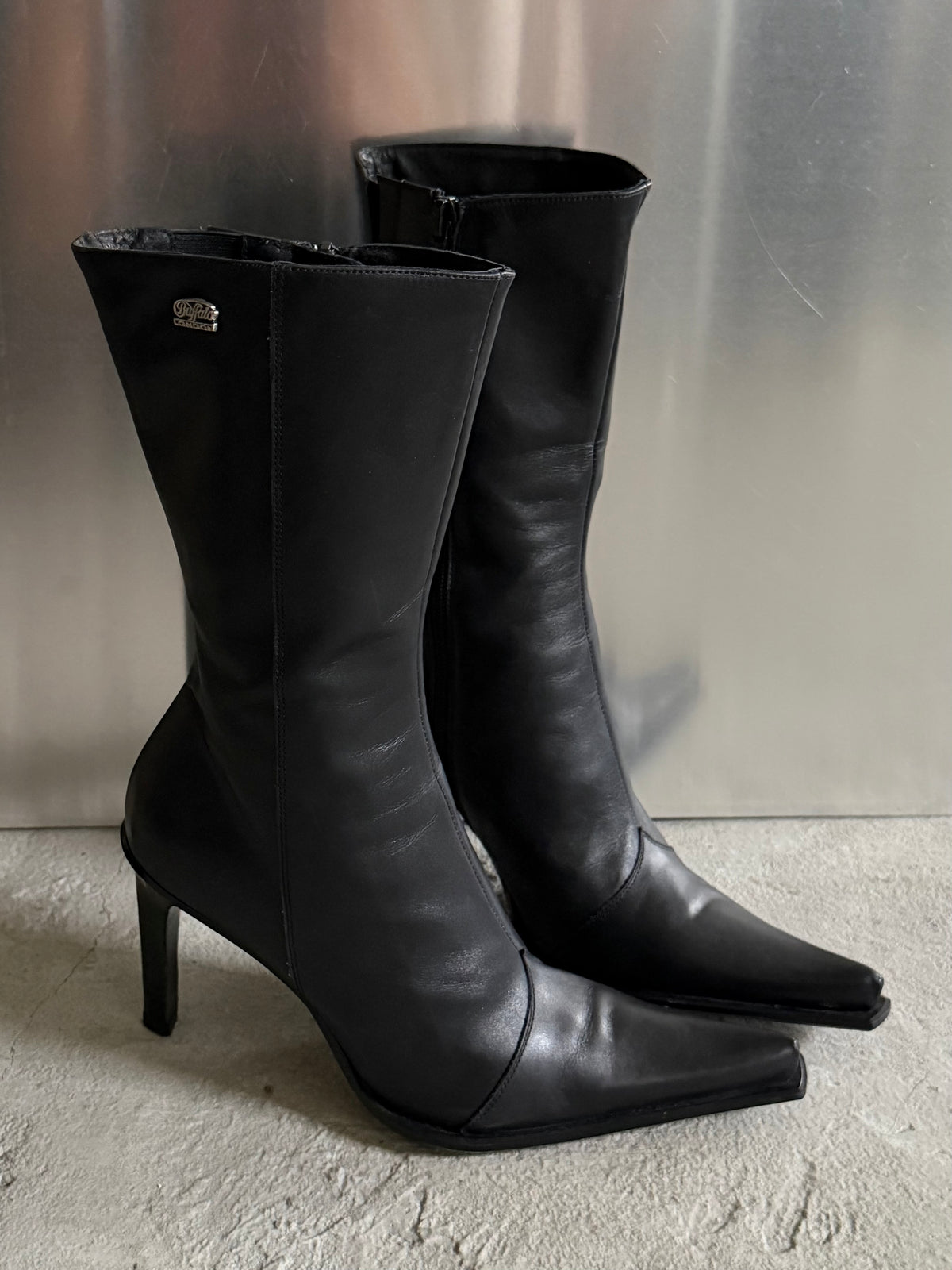 Buffalo black leather boots TWINKLING GLOBAL