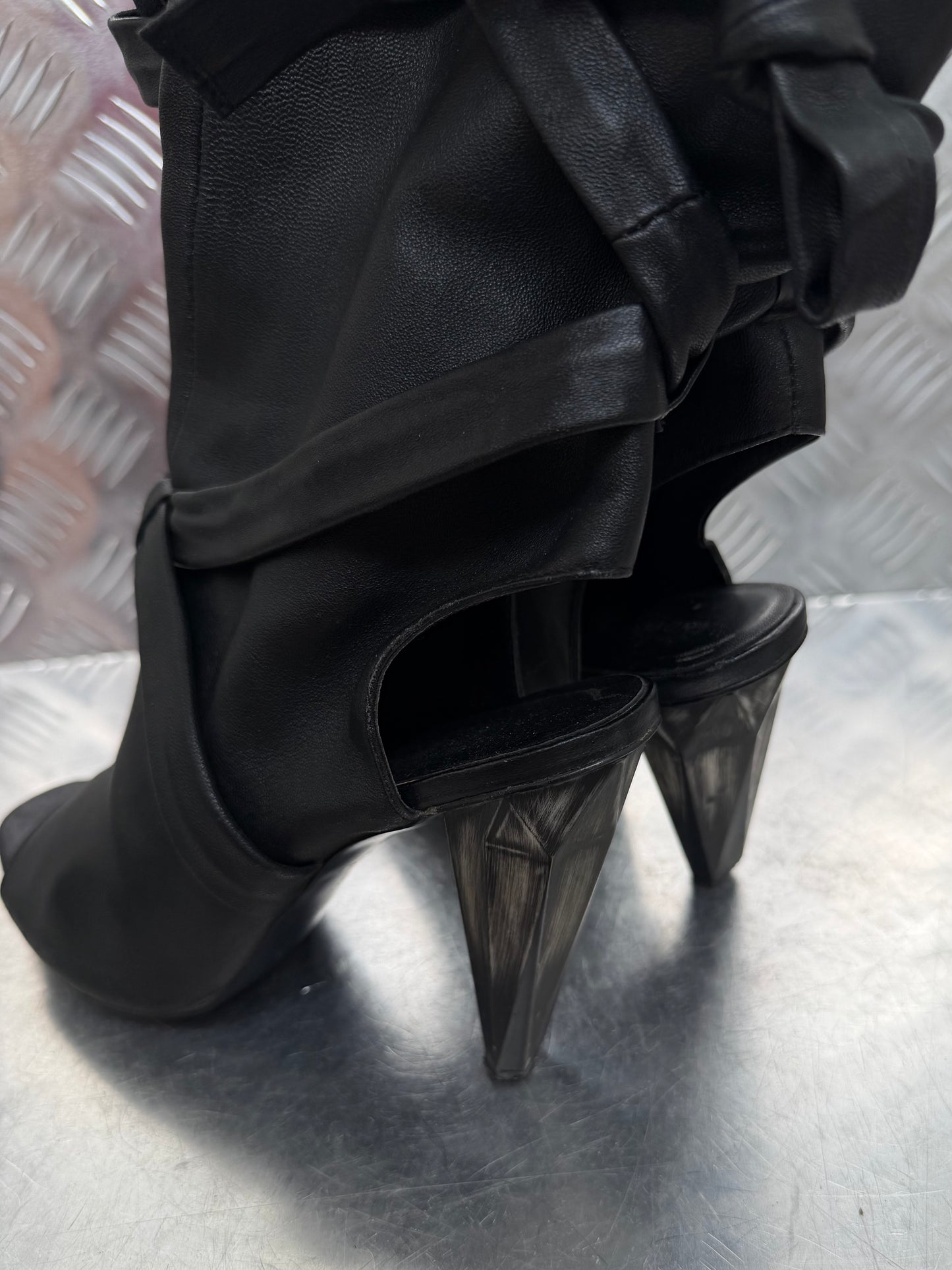 Vintage leather ankle boots TWINKLING GLOBAL