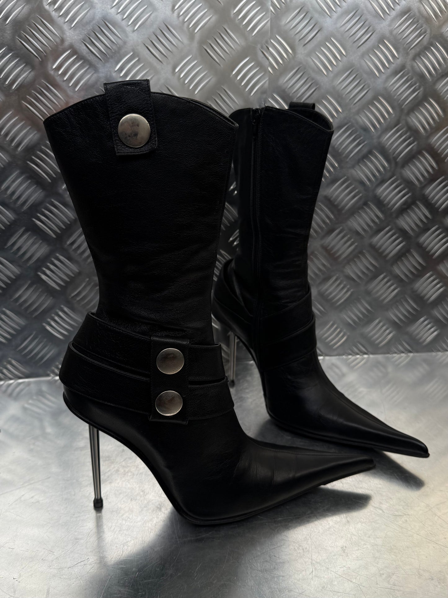 Vintage pointed leather boots TWINKLING GLOBAL