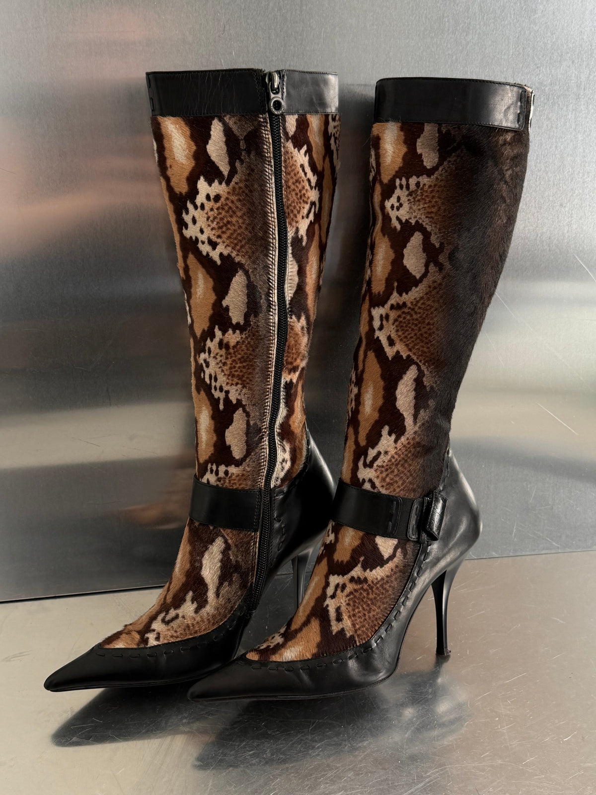Vintage Nursace leather boots TWINKLING GLOBAL