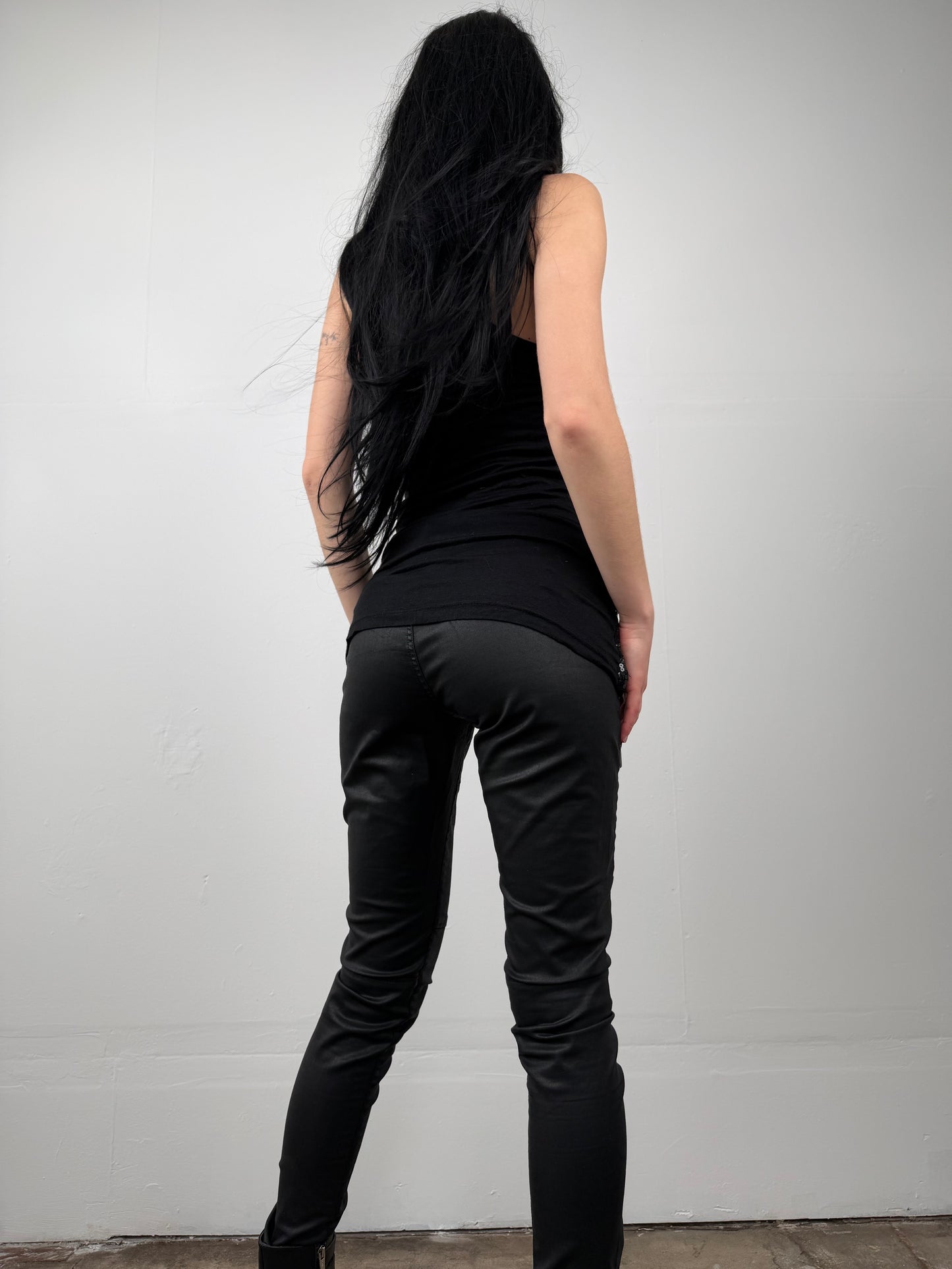 Waxed Y2K jeans by Guess TWINKLING GLOBAL
