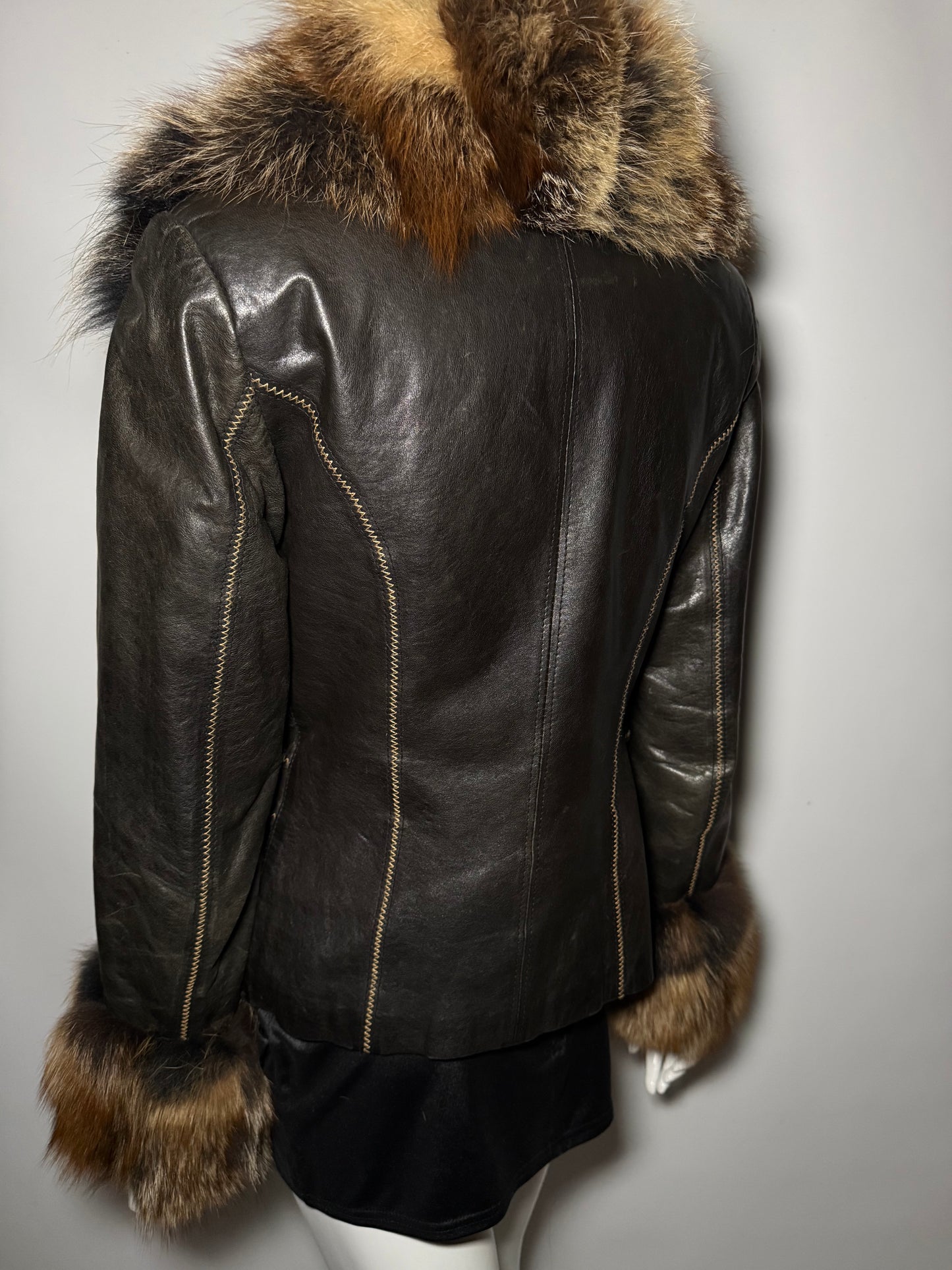 Vintage Leather Jacket TWINKLING GLOBAL