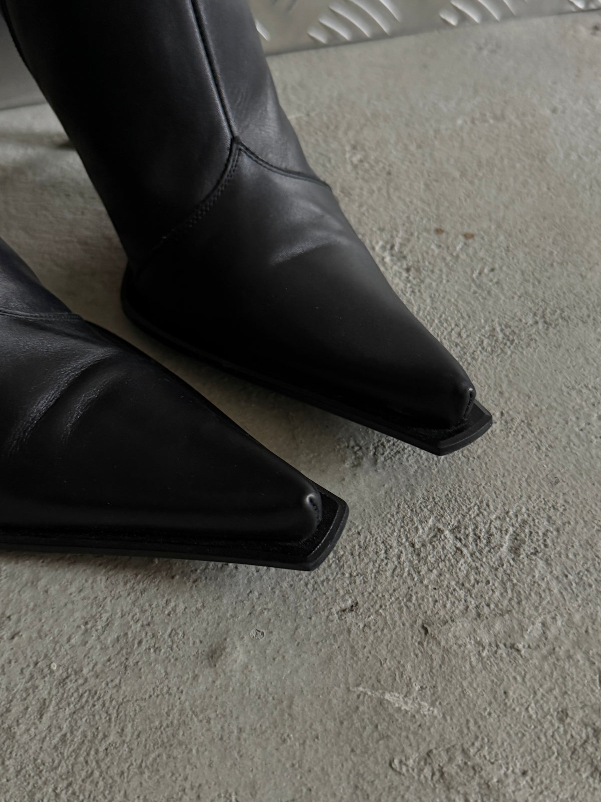 Buffalo black leather boots TWINKLING GLOBAL