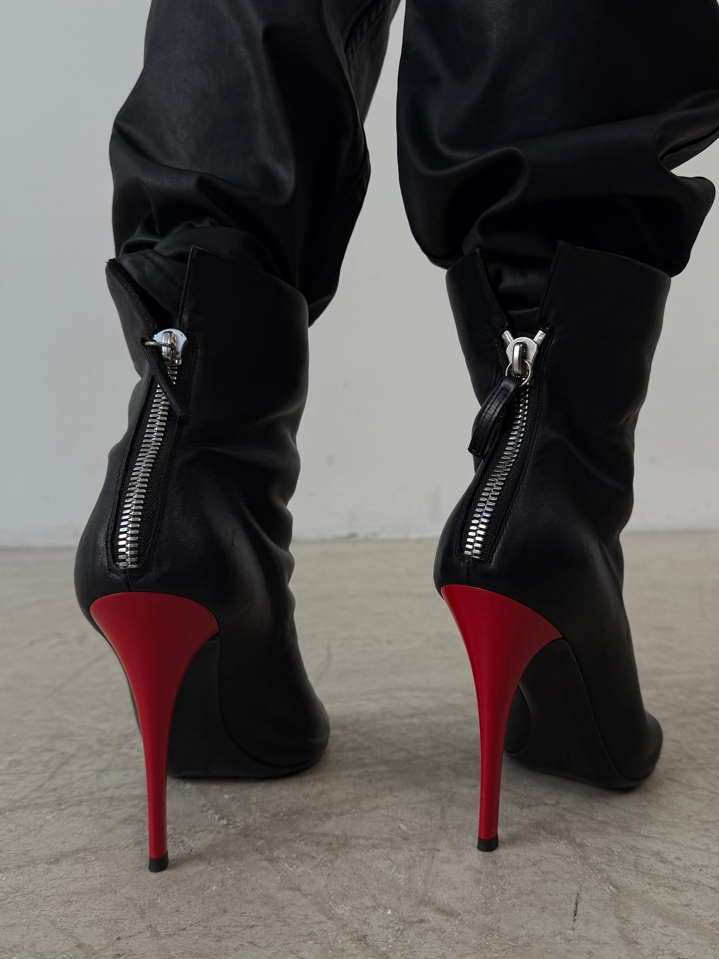 Vintage Giuseppe Zanotti leather ankle boots TWINKLING GLOBAL