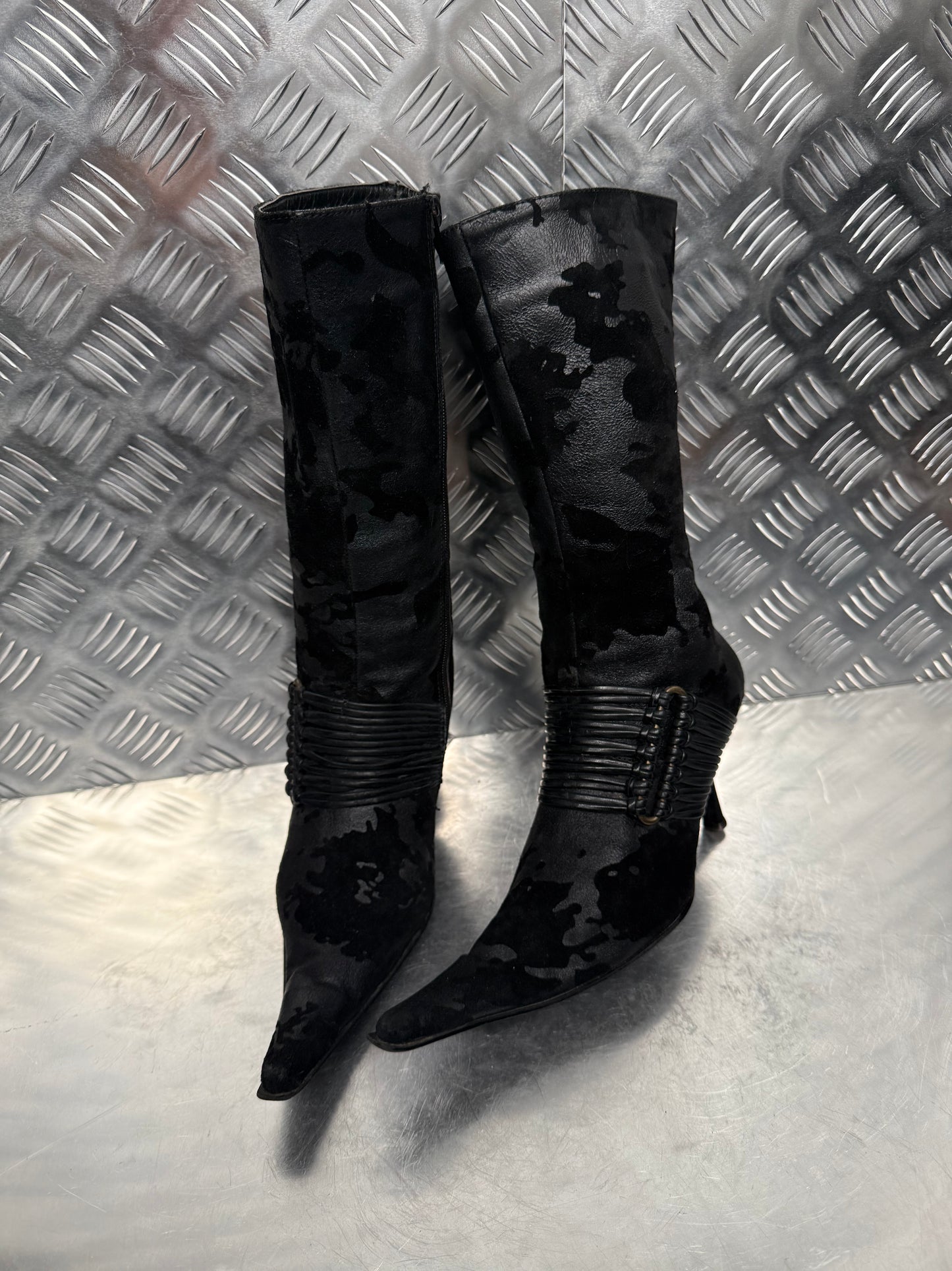 Vintage Black Leather boots TWINKLING GLOBAL