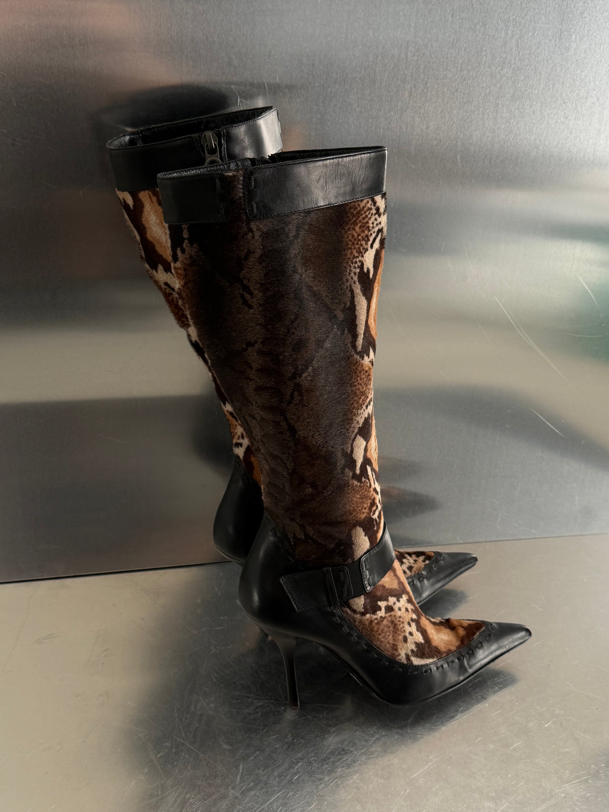 Vintage Nursace leather boots TWINKLING GLOBAL