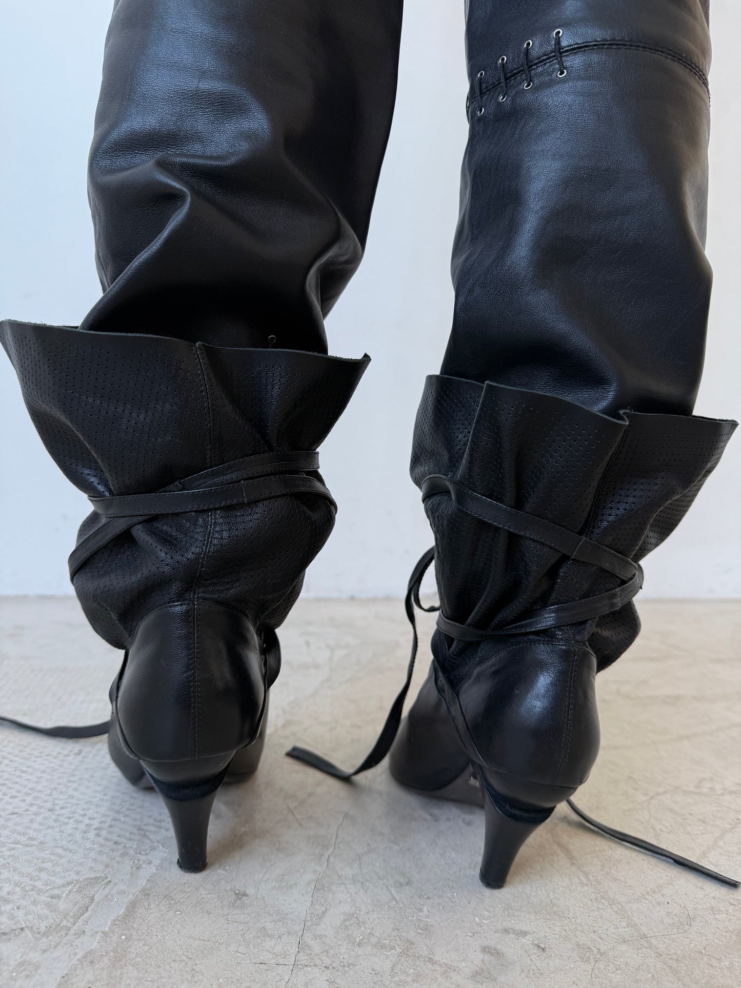 Vintage leather lace-up open toe boots TWINKLING GLOBAL