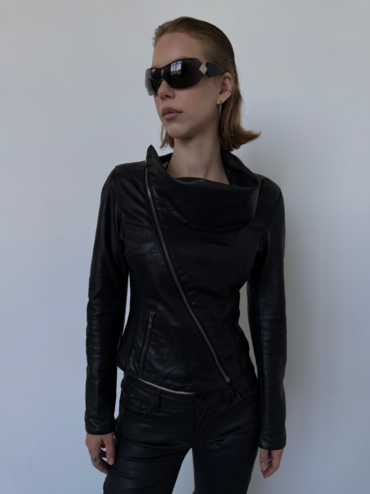 Asymmetric zip jacket with high collar TWINKLING GLOBAL
