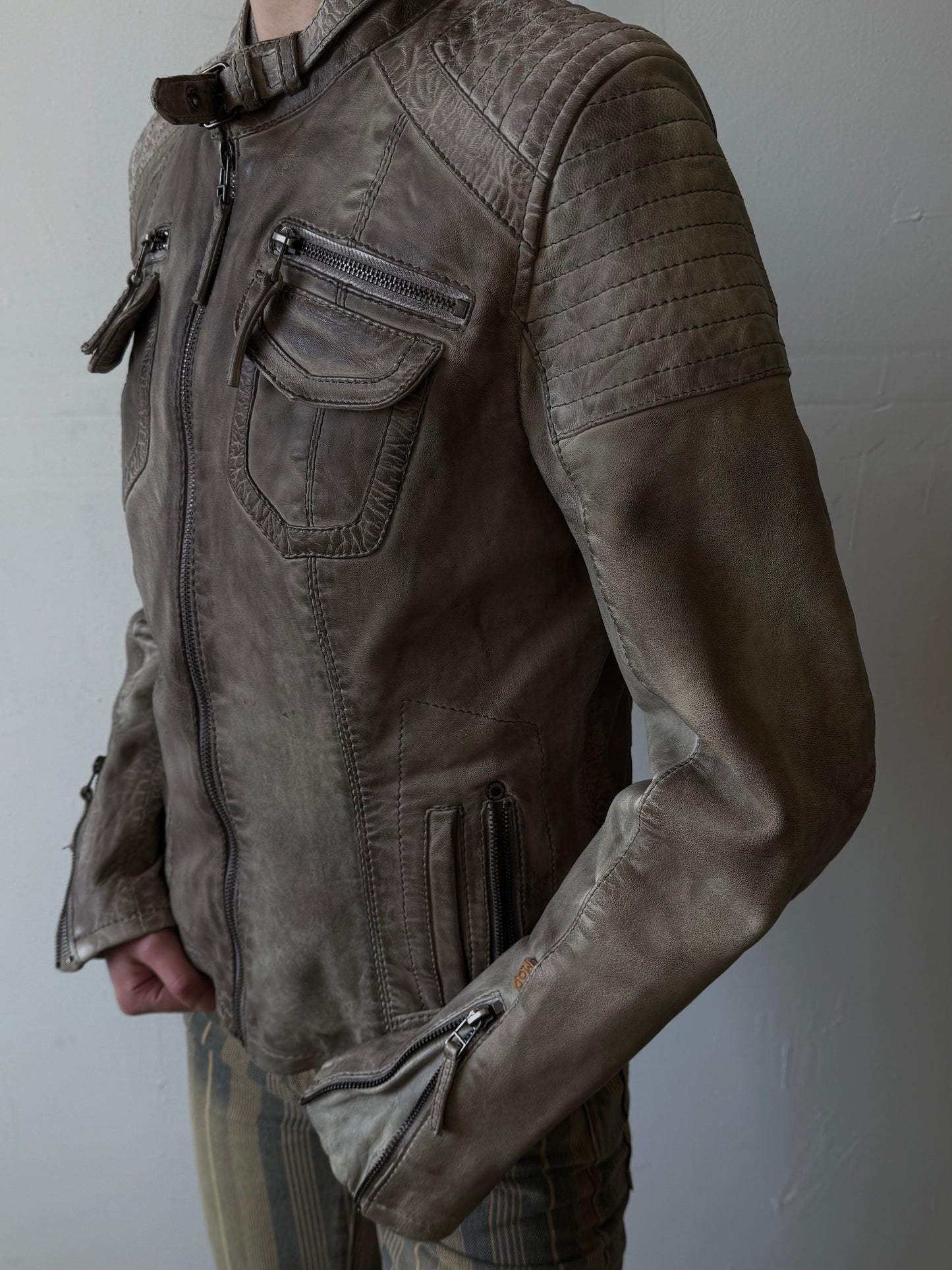 Vintage leather jacket TWINKLING GLOBAL