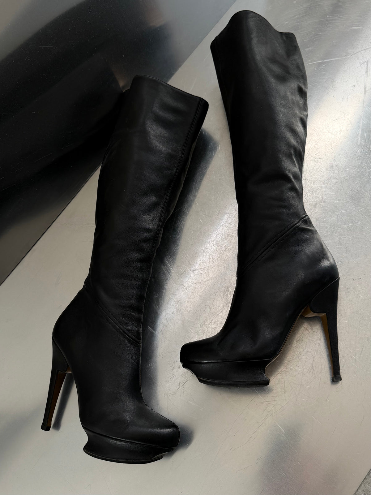 Vintage black leather platform boots TWINKLING GLOBAL