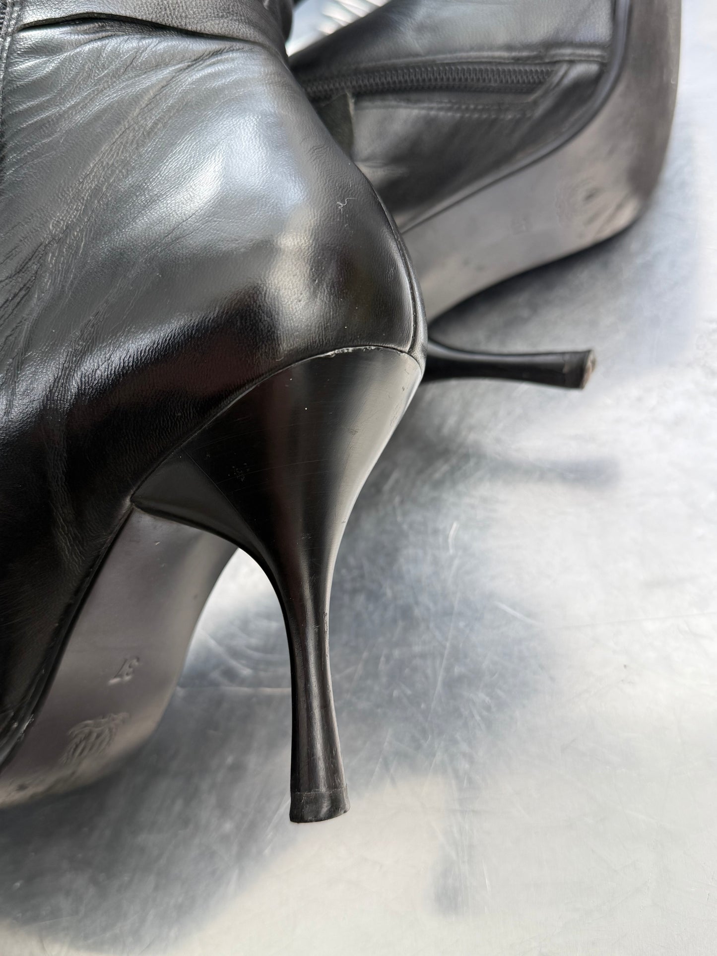 Vintage genuine leather boots TWINKLING GLOBAL