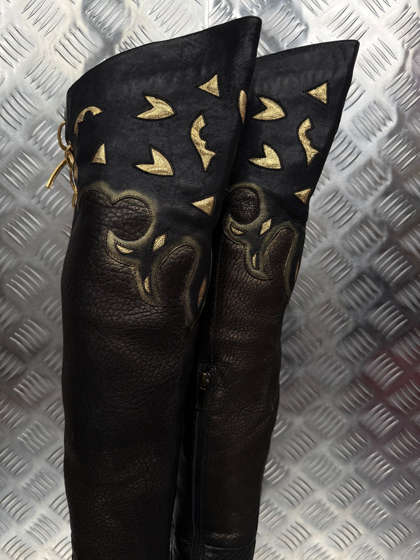 Vintage leather over-the-knee boots TWINKLING GLOBAL