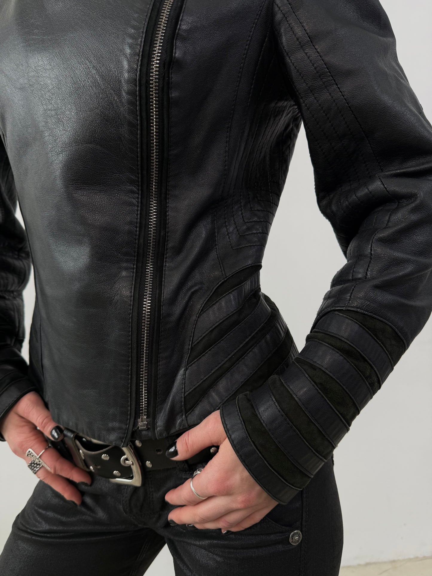 Vintage leather jacket TWINKLING GLOBAL