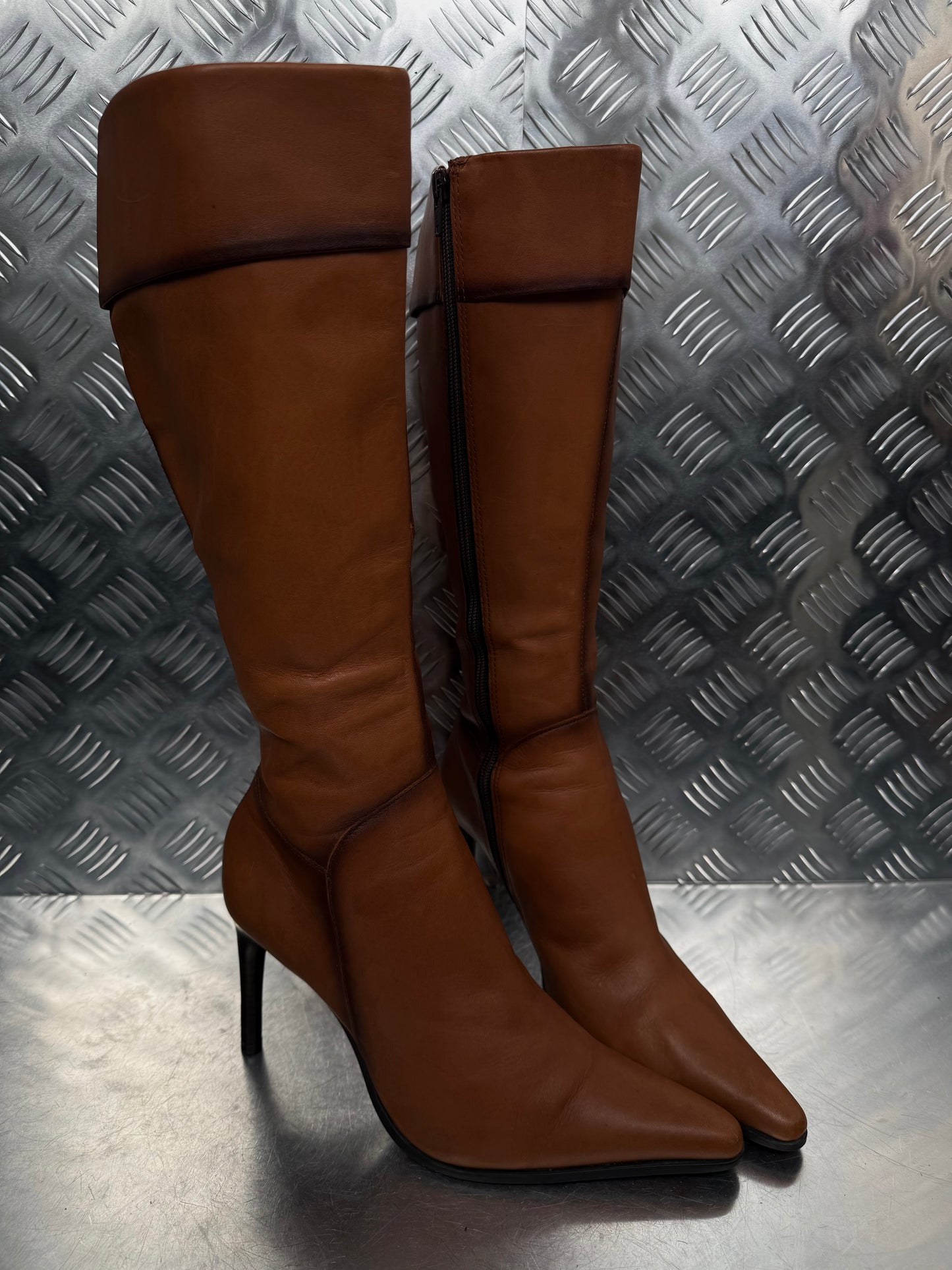 Vintage knee-high leather boots FAITH TWINKLING GLOBAL