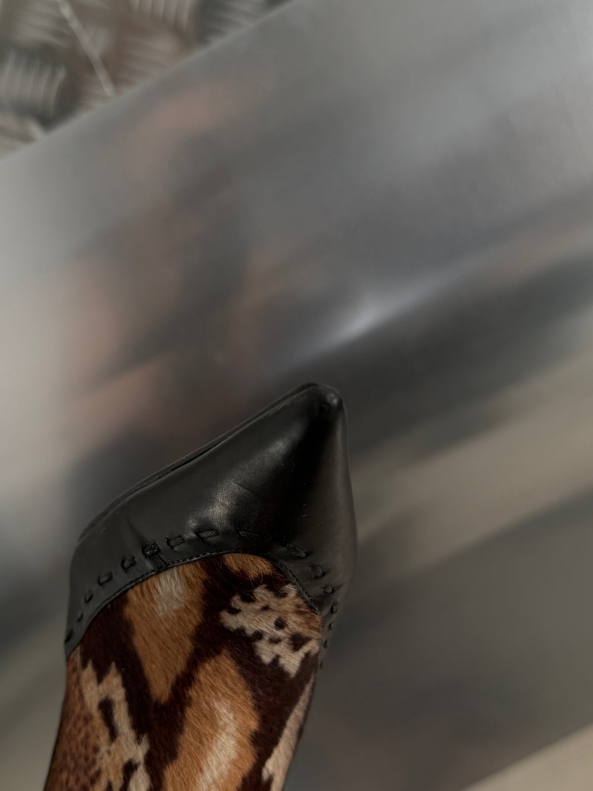 Vintage Nursace leather boots TWINKLING GLOBAL