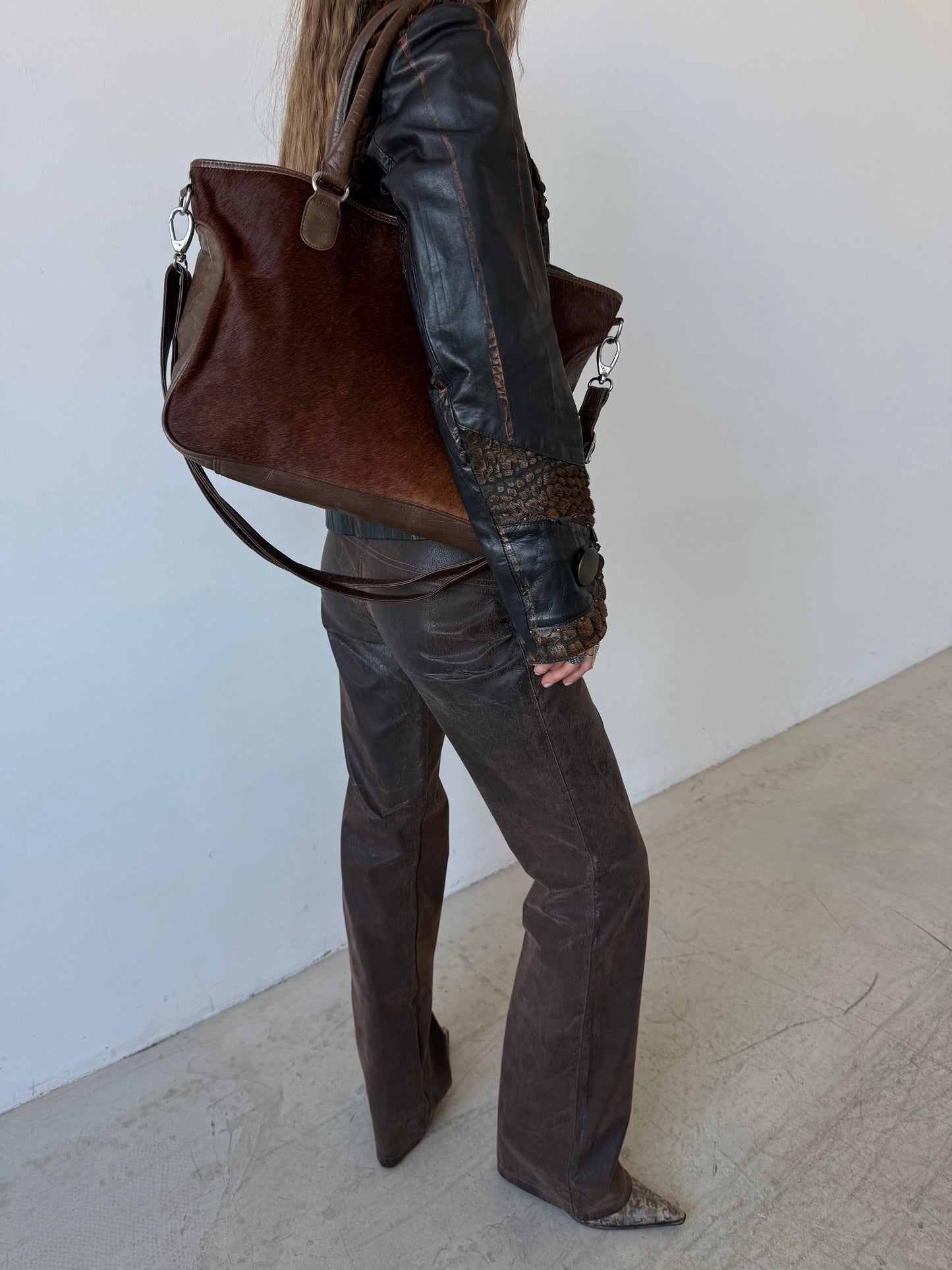 Vintage leather bag TWINKLING GLOBAL