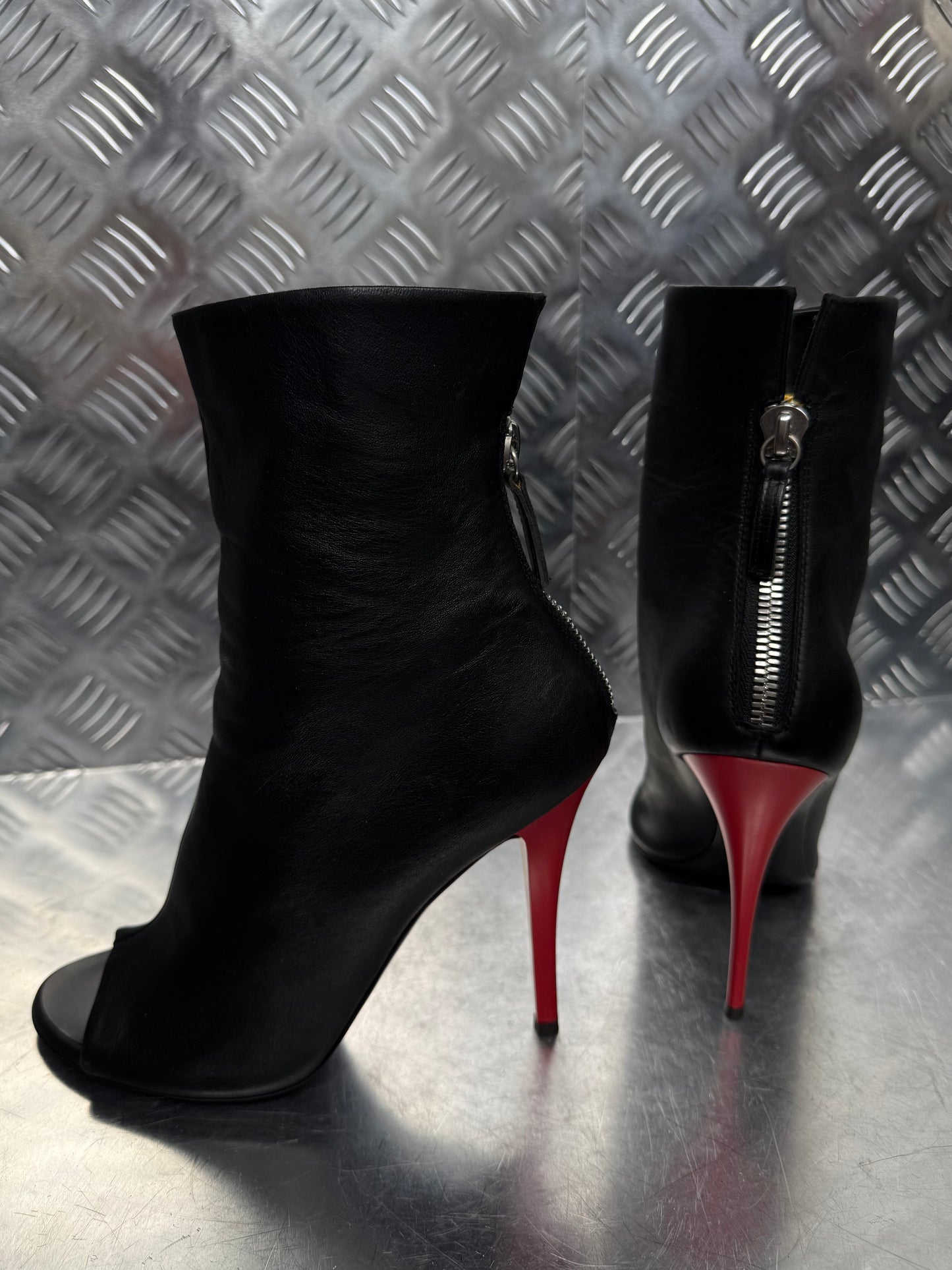 Vintage Giuseppe Zanotti leather ankle boots TWINKLING GLOBAL