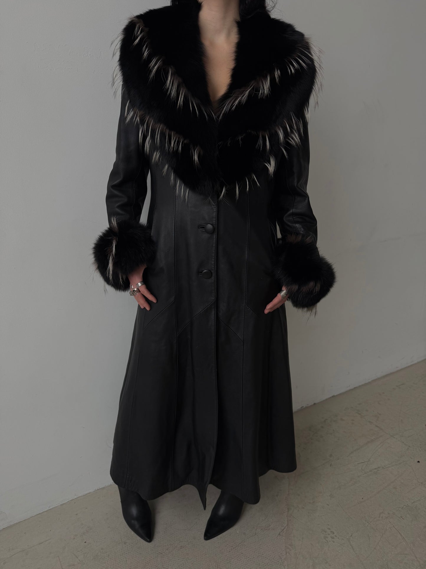 Vintage genuine leather maxi coat TWINKLING GLOBAL