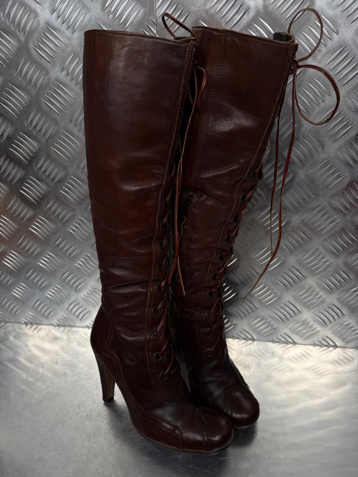 Vintage lace-up leather boots TWINKLING GLOBAL