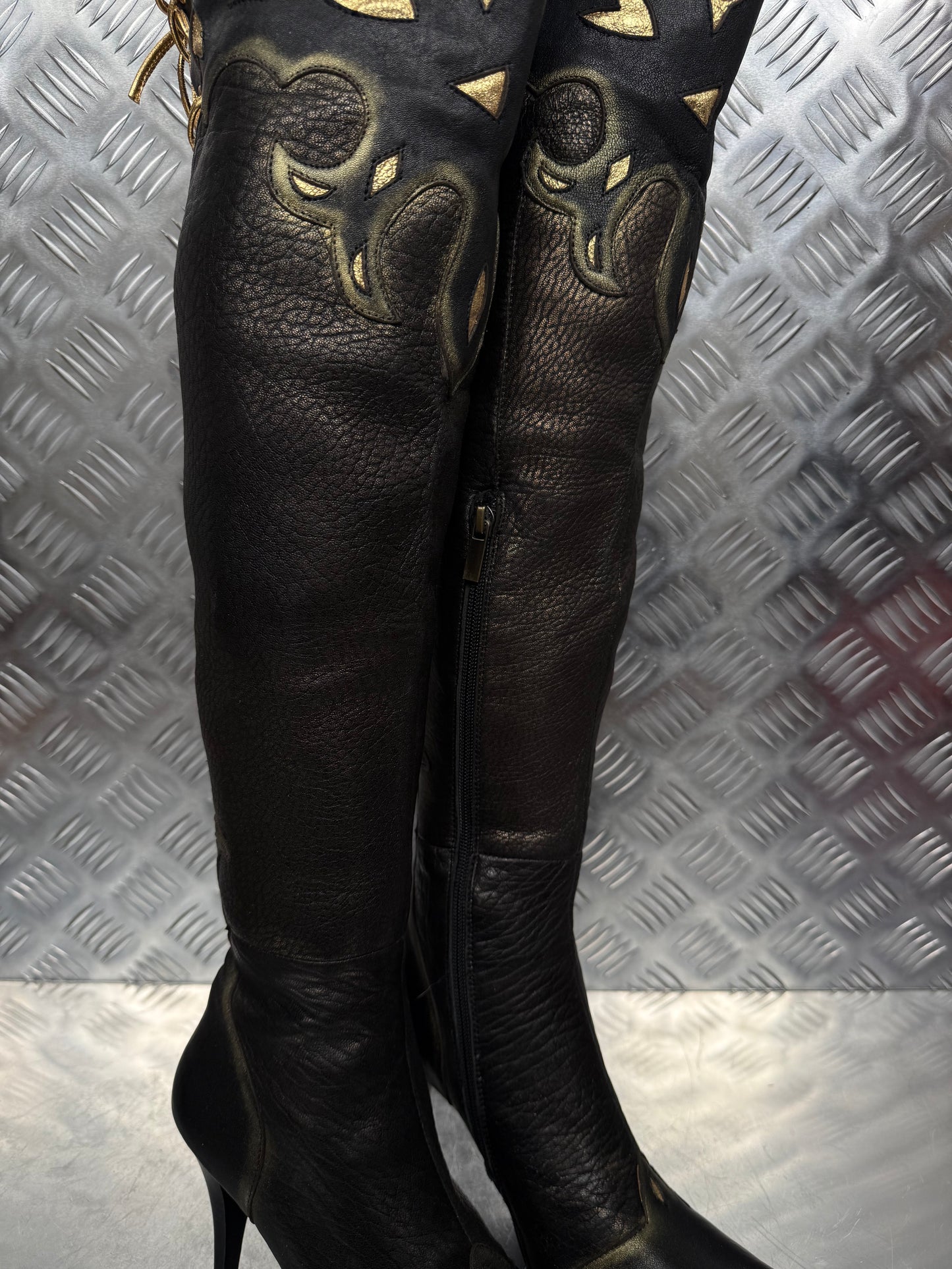 Vintage leather over-the-knee boots TWINKLING GLOBAL