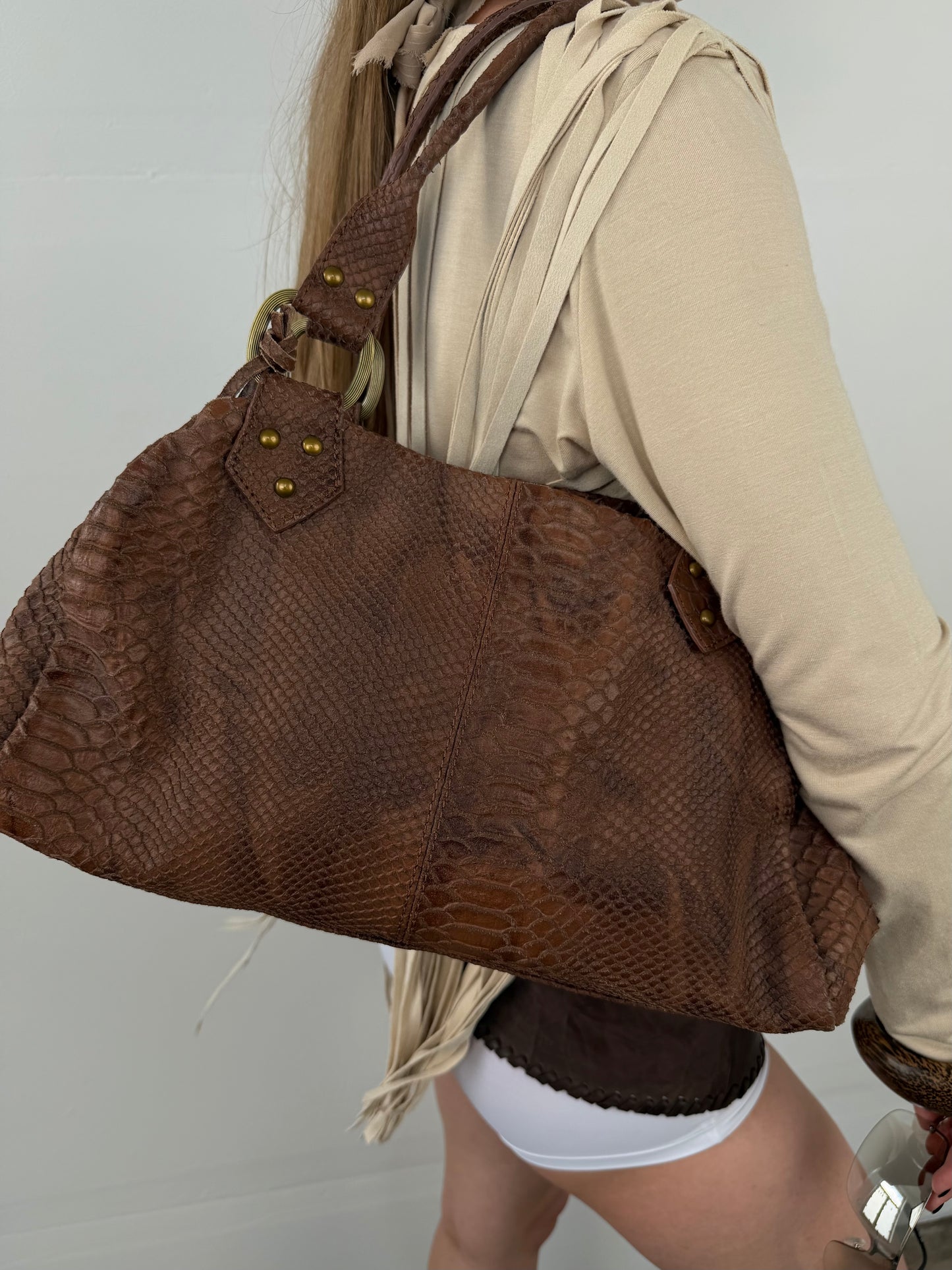 Vintage leather bag TWINKLING GLOBAL
