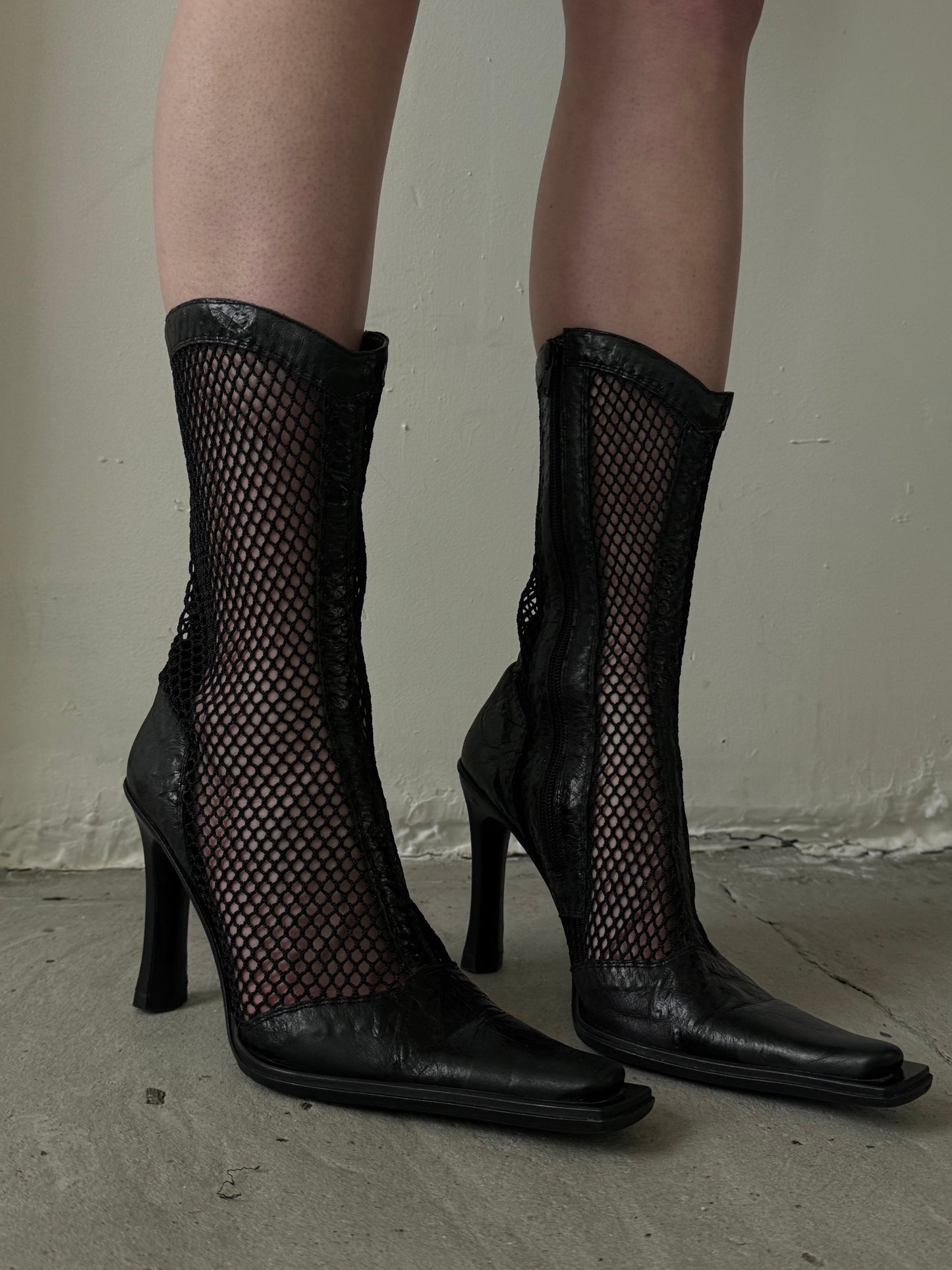 Vintage Italian mesh boots TWINKLING GLOBAL