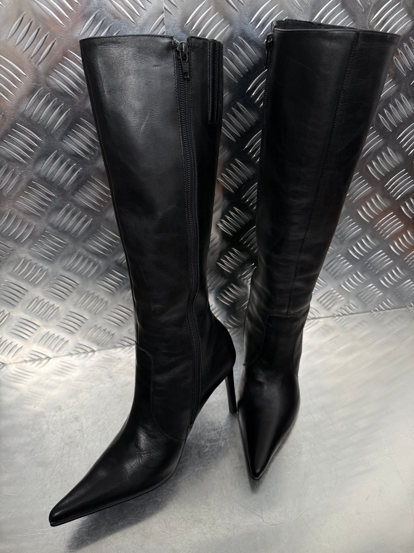 Vintage Buffalo leather boots TWINKLING GLOBAL
