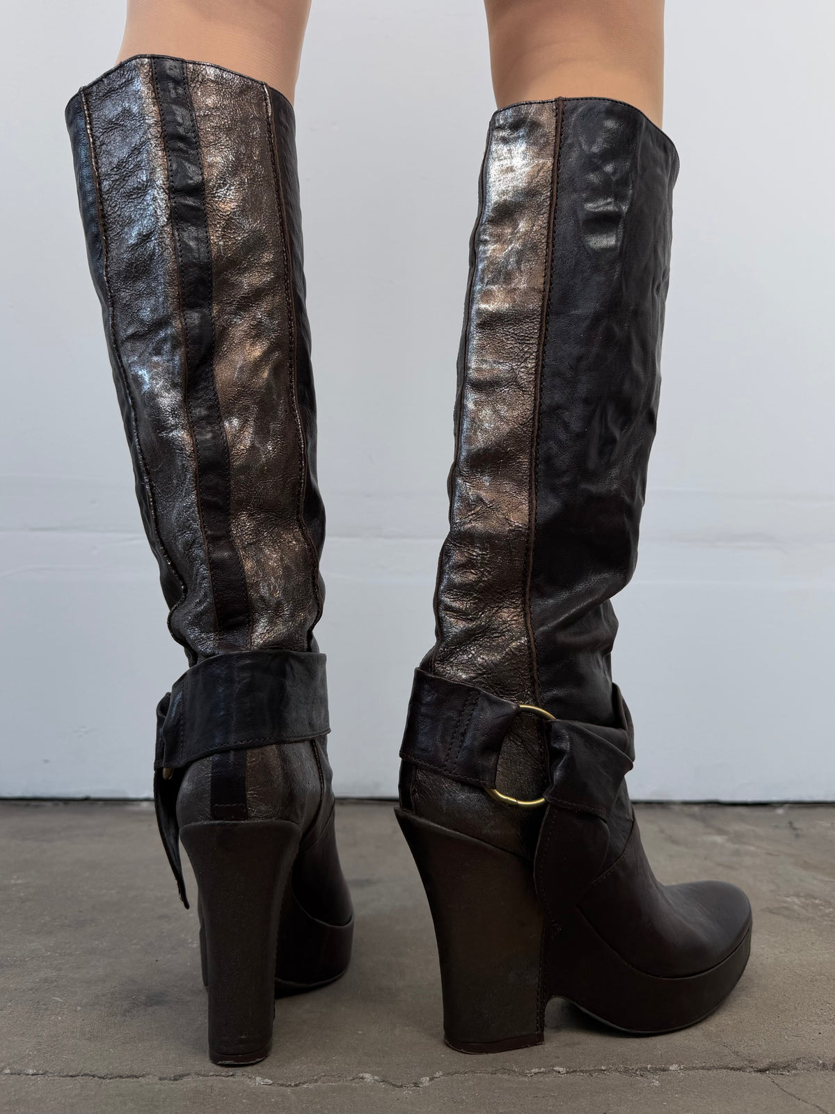 Vintage Vic Matiē brown leather platform boots TWINKLING GLOBAL