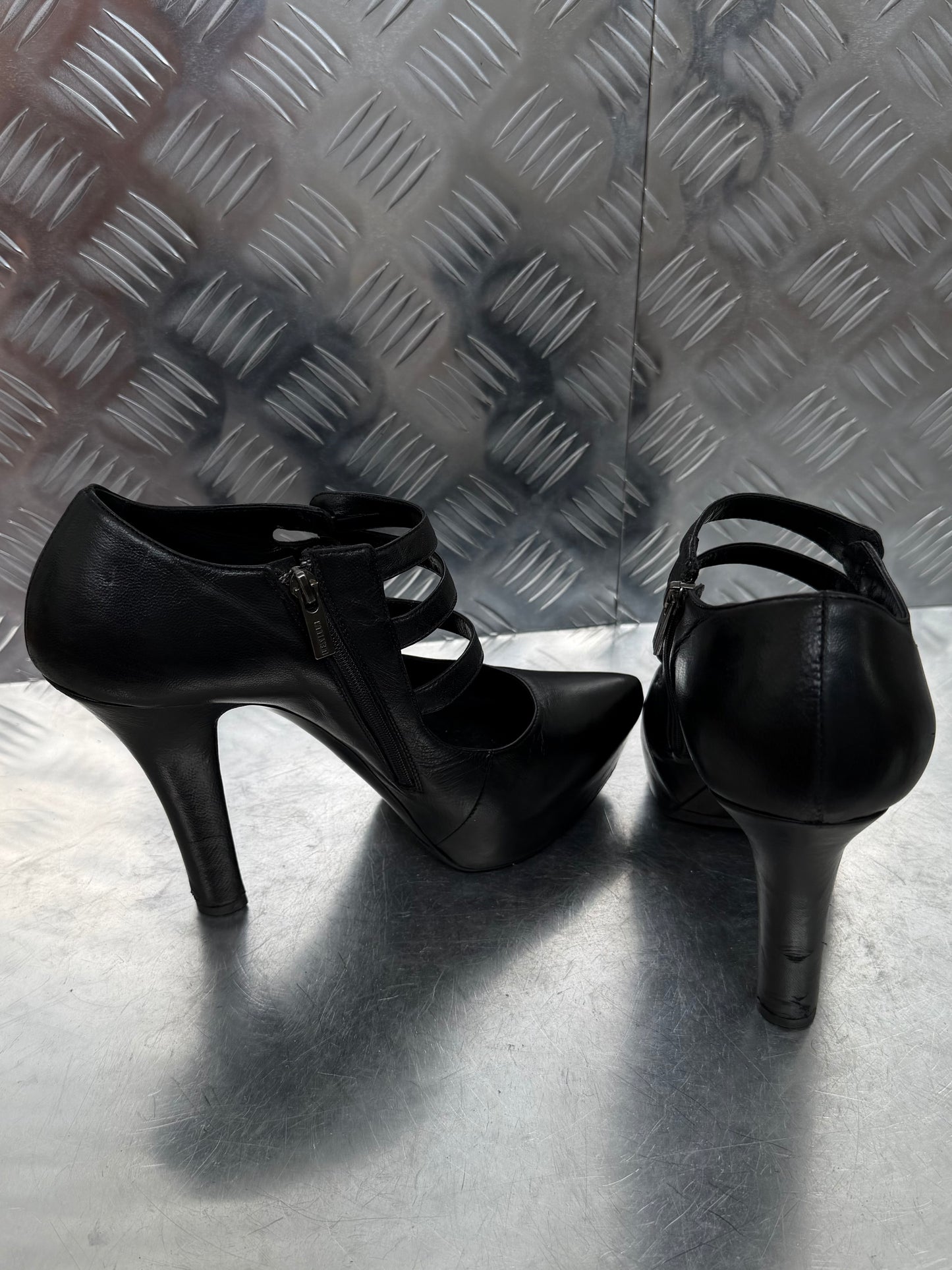 Vintage Le Silla leather platform heels TWINKLING GLOBAL
