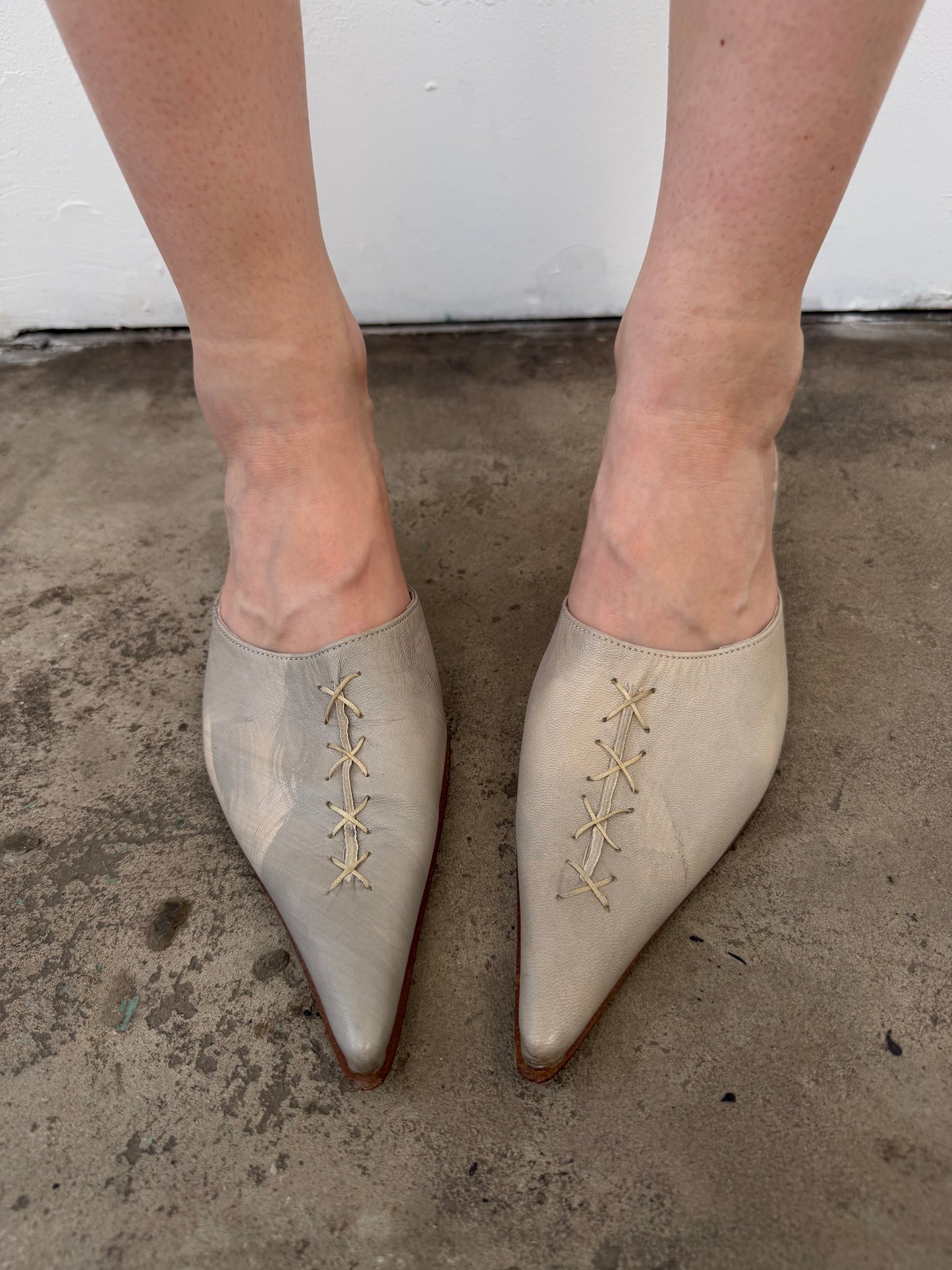 Vintage Italian leather mules TWINKLING GLOBAL