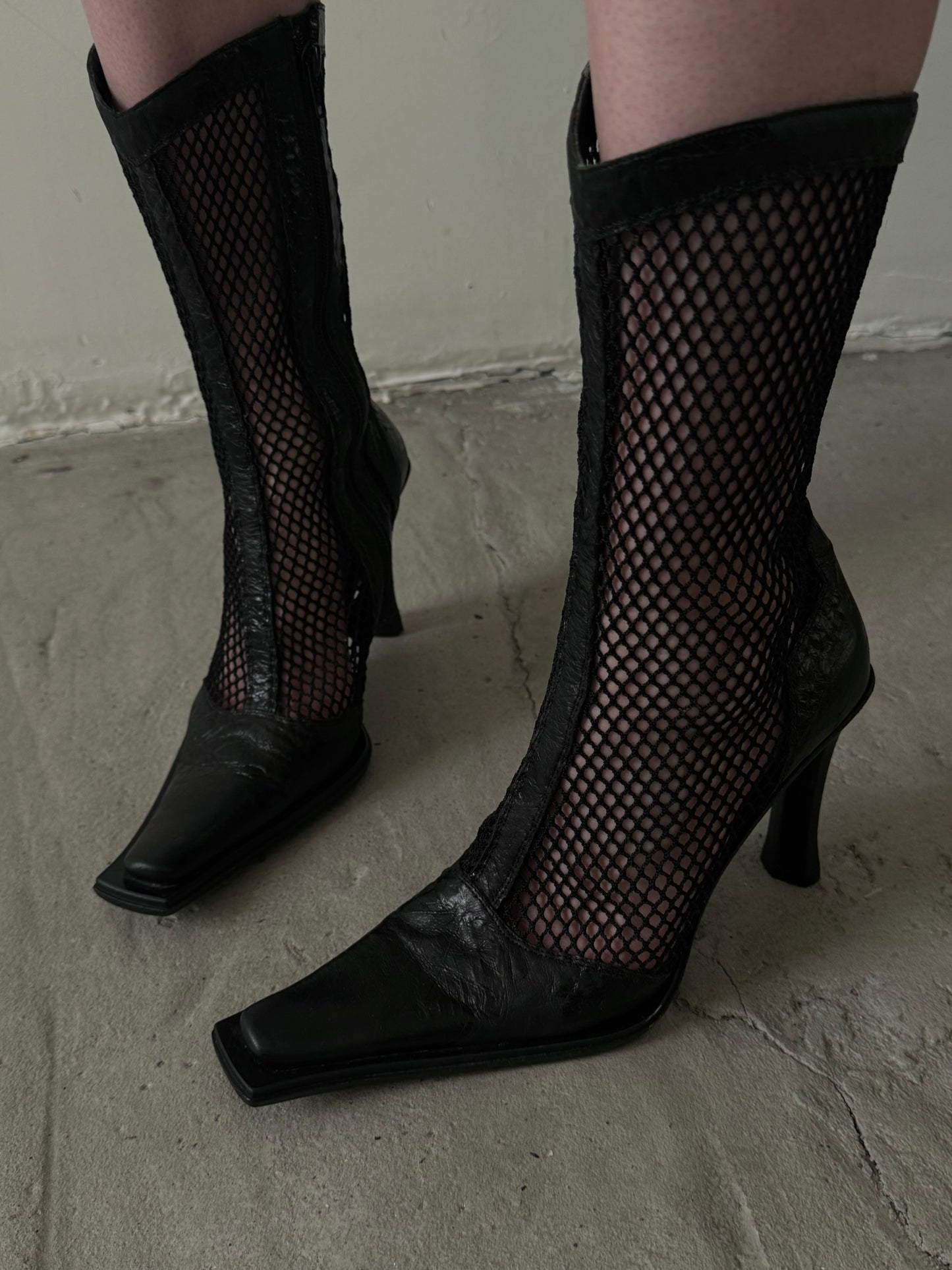 Vintage Italian mesh boots TWINKLING GLOBAL