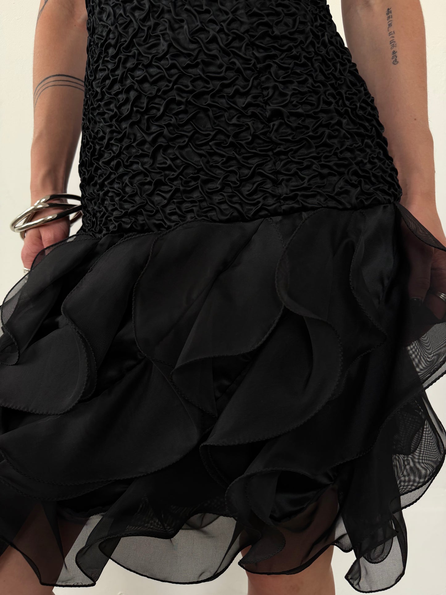 Vintage black ruffle dress TWINKLING GLOBAL