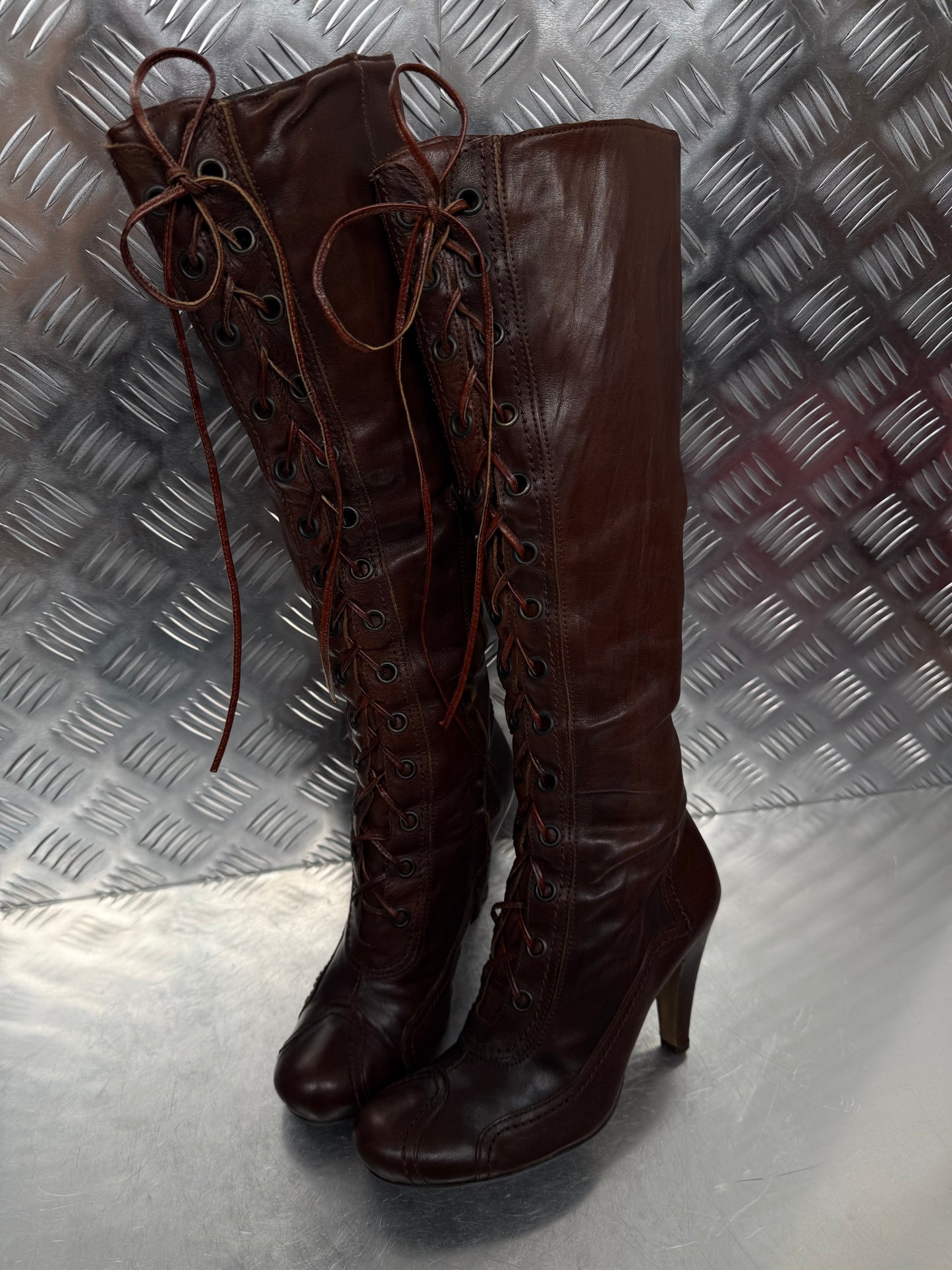 Vintage lace-up leather boots TWINKLING GLOBAL