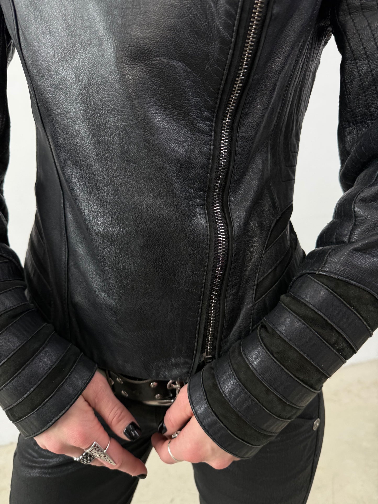 Vintage leather jacket TWINKLING GLOBAL