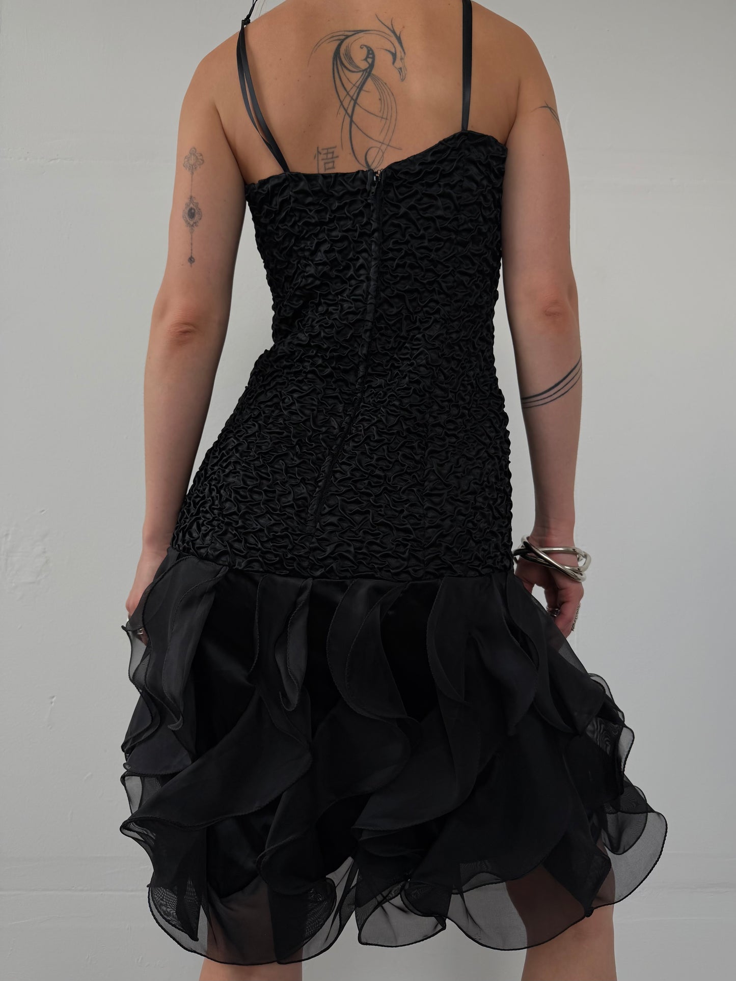 Vintage black ruffle dress TWINKLING GLOBAL