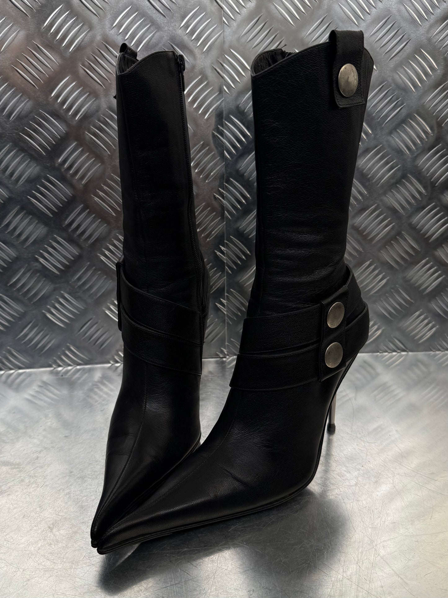 Vintage pointed leather boots TWINKLING GLOBAL