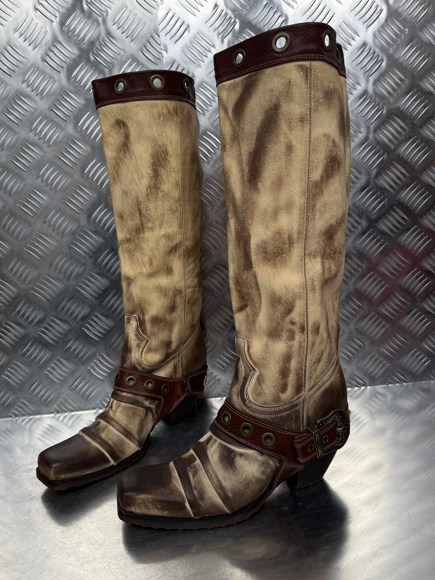 Vintage leather cowboy boots Carlo Pazolini TWINKLING GLOBAL