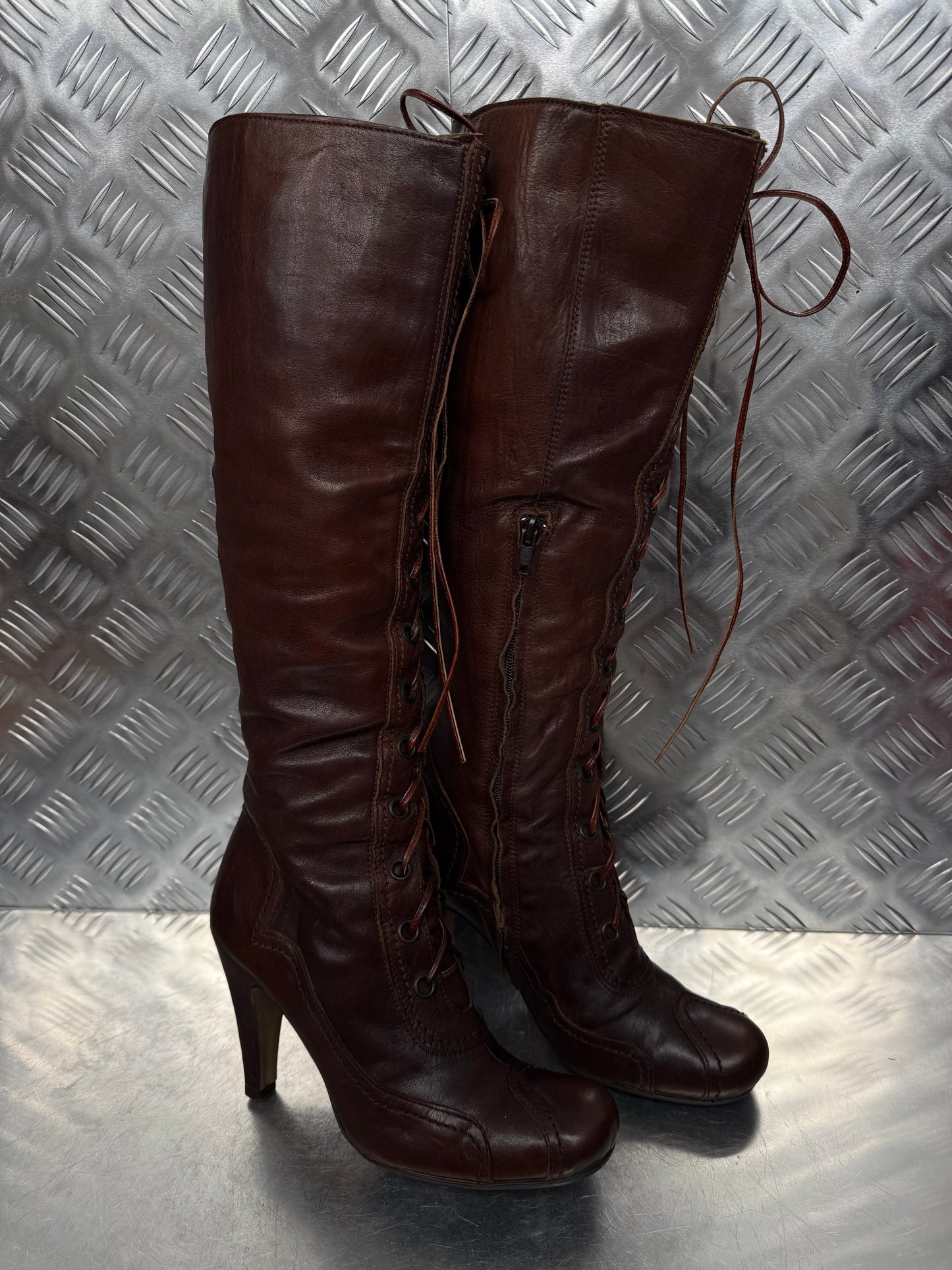 Vintage lace-up leather boots TWINKLING GLOBAL