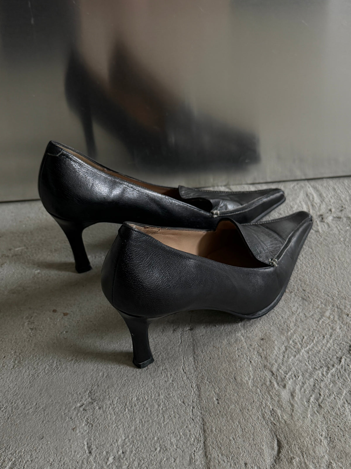 Black pointed-toe heels TWINKLING GLOBAL