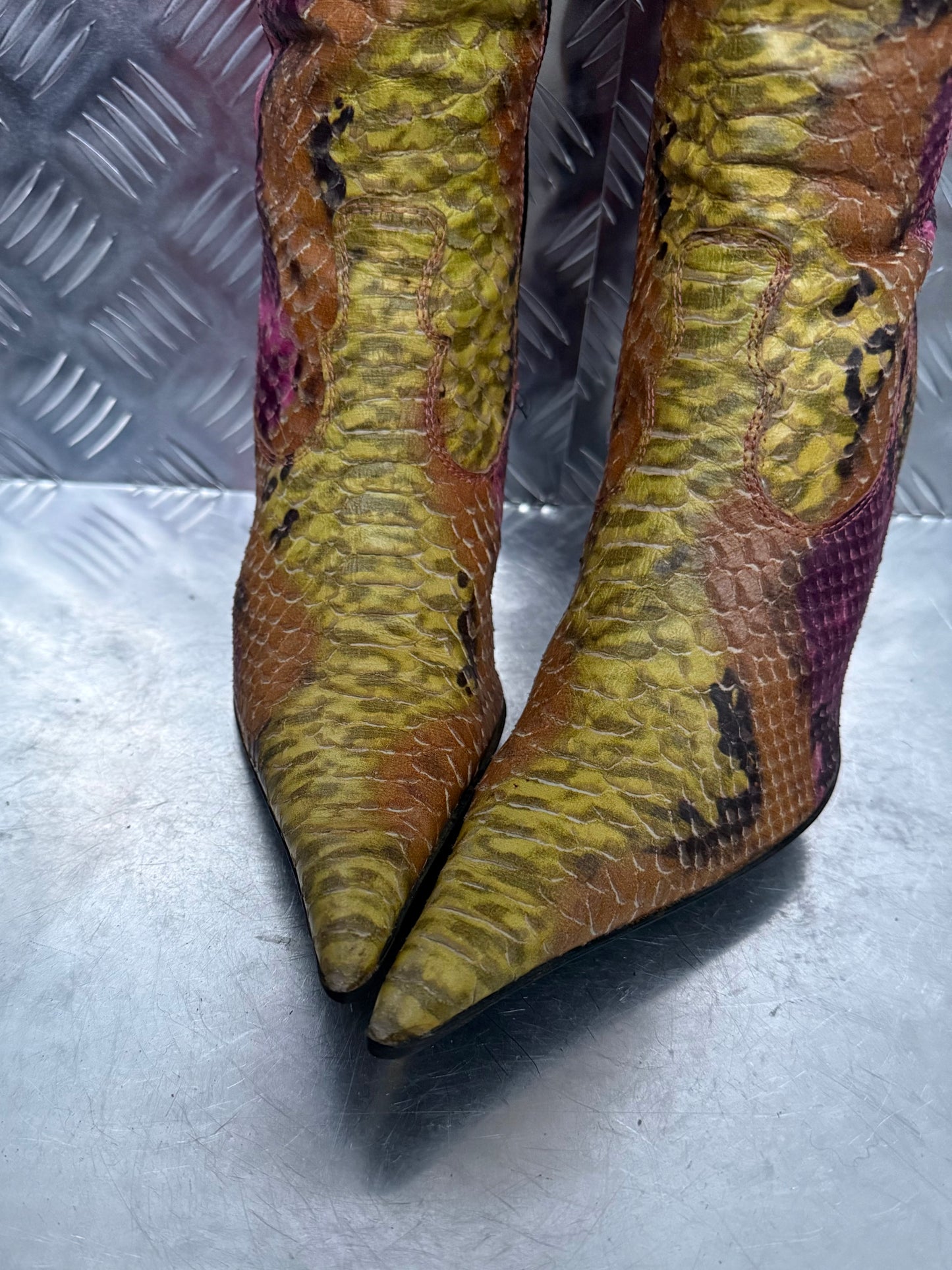 Vintage leather high boots in multicolor snake print TWINKLING GLOBAL