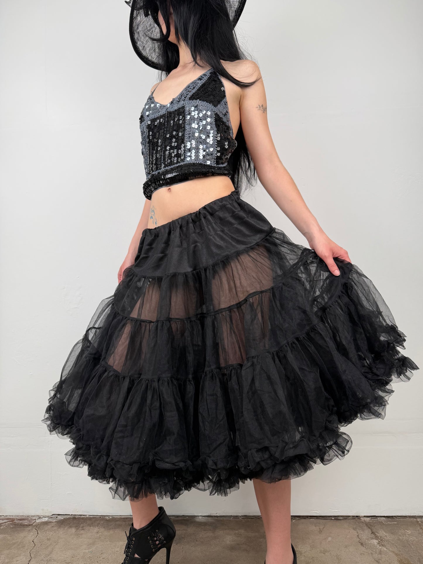 Vintage black tulle petticoat skirt TWINKLING GLOBAL