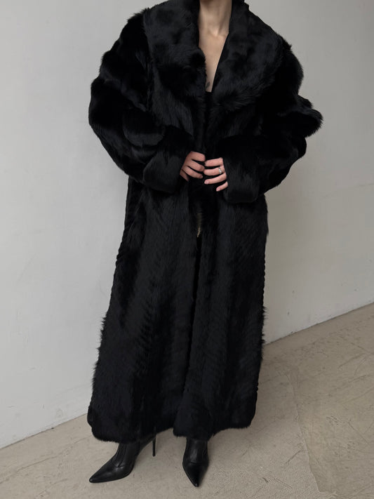 Luxurious vintage coat TWINKLING GLOBAL