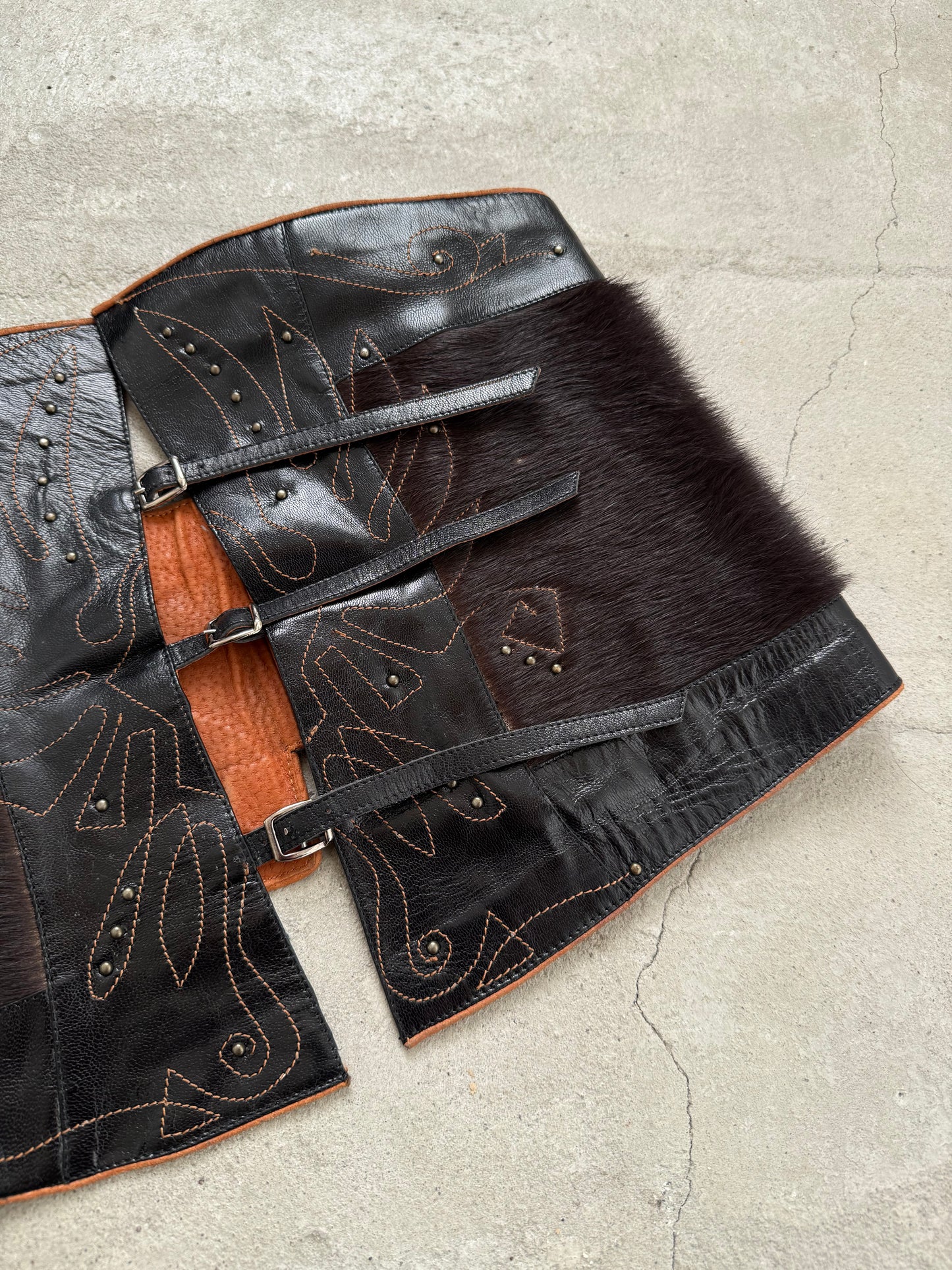 Vintage handmade leather belt TWINKLING GLOBAL