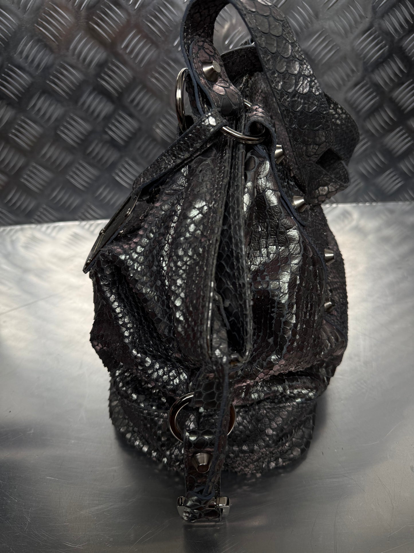 Vintage metallic leather snakeskin-texture bag TWINKLING GLOBAL