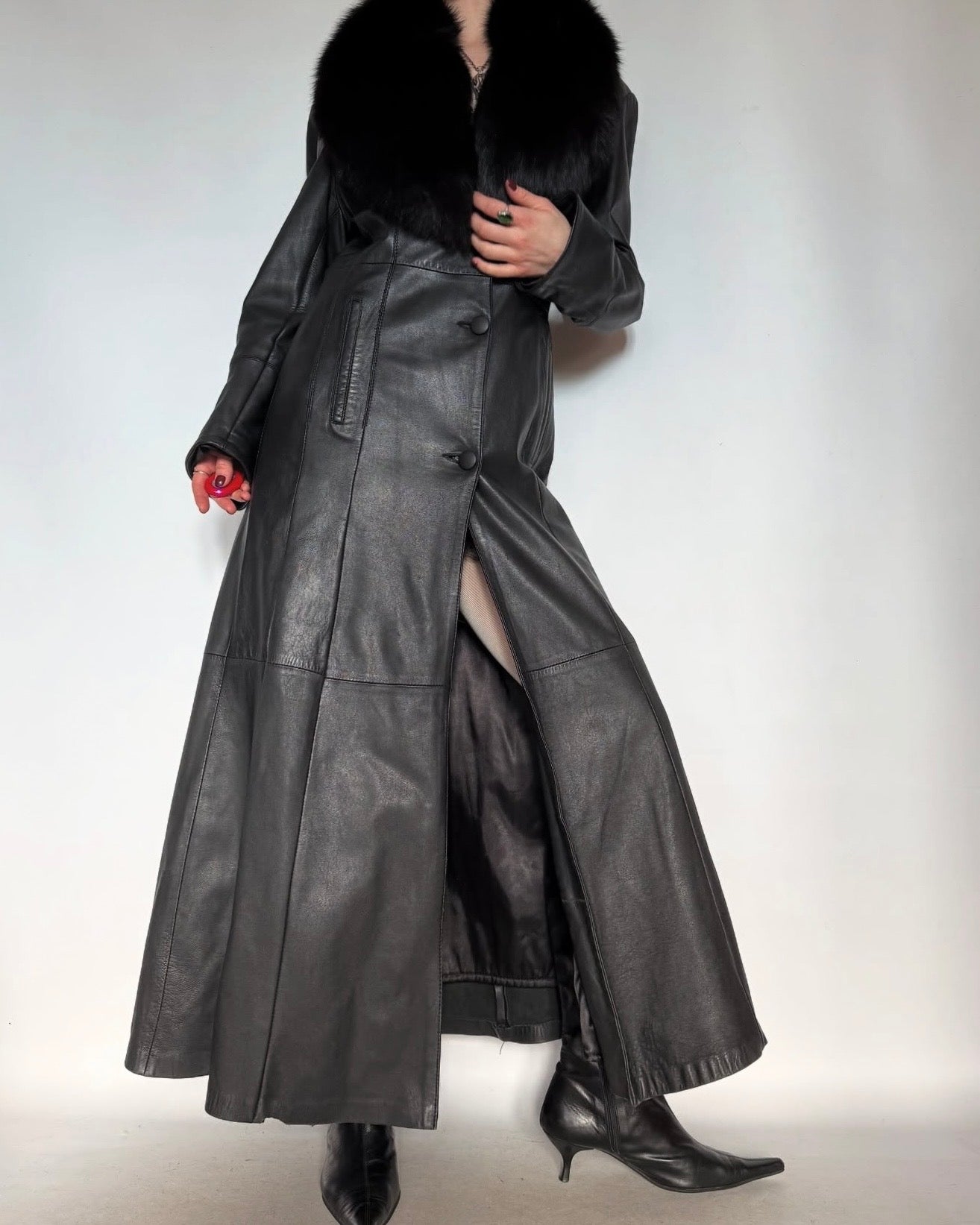 Vintage leather long coat Twinkling Global
